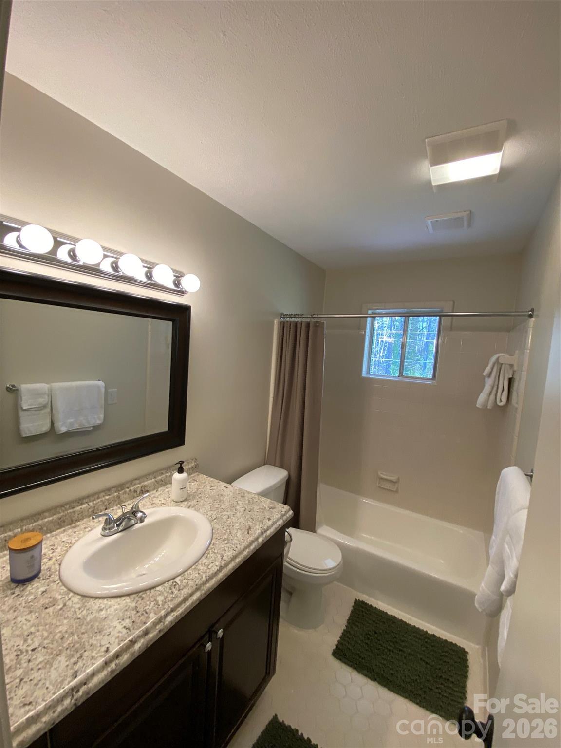 101 Boyd Drive #2C — Flat Rock