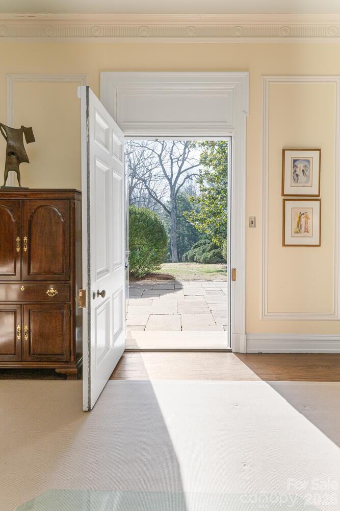 407 Vanderbilt Road — Asheville