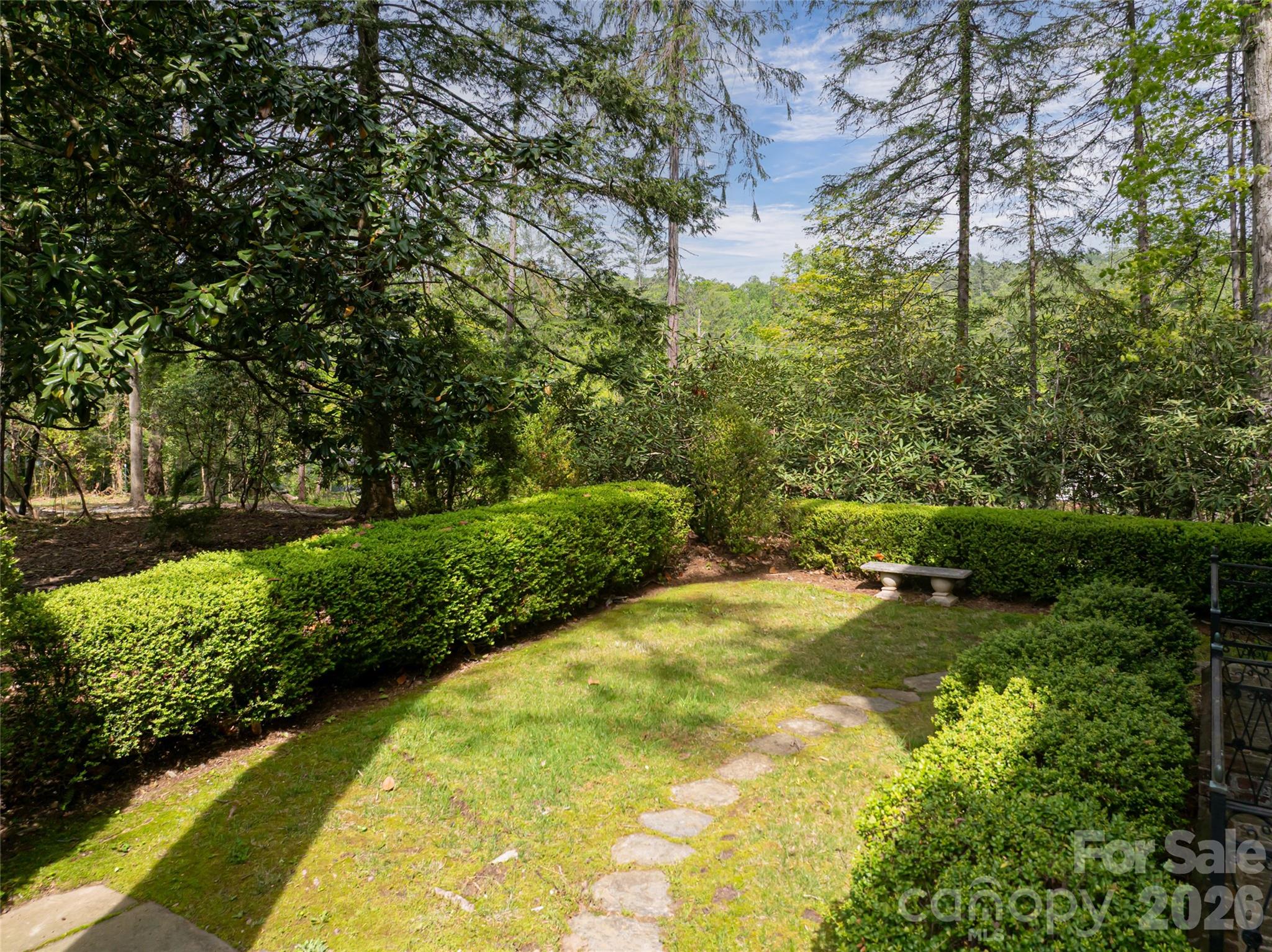 407 Vanderbilt Road — Asheville
