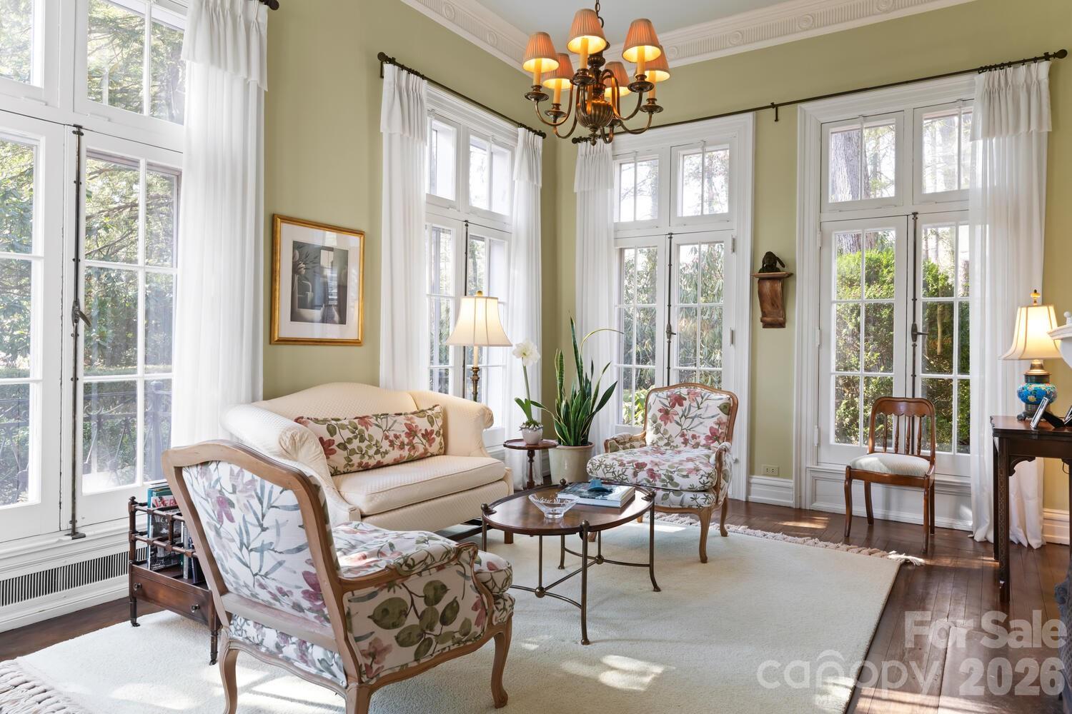 407 Vanderbilt Road — Asheville