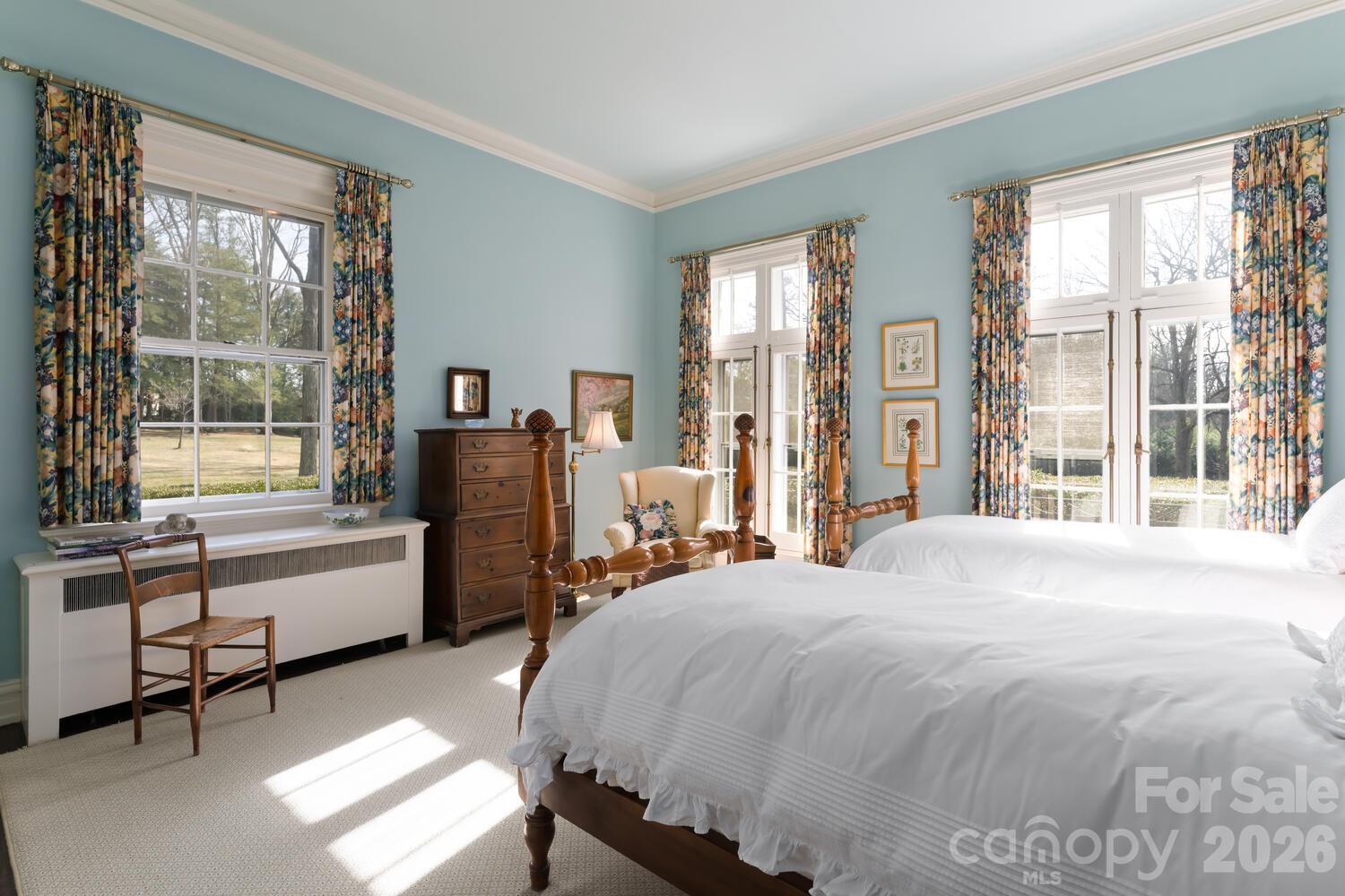 407 Vanderbilt Road — Asheville