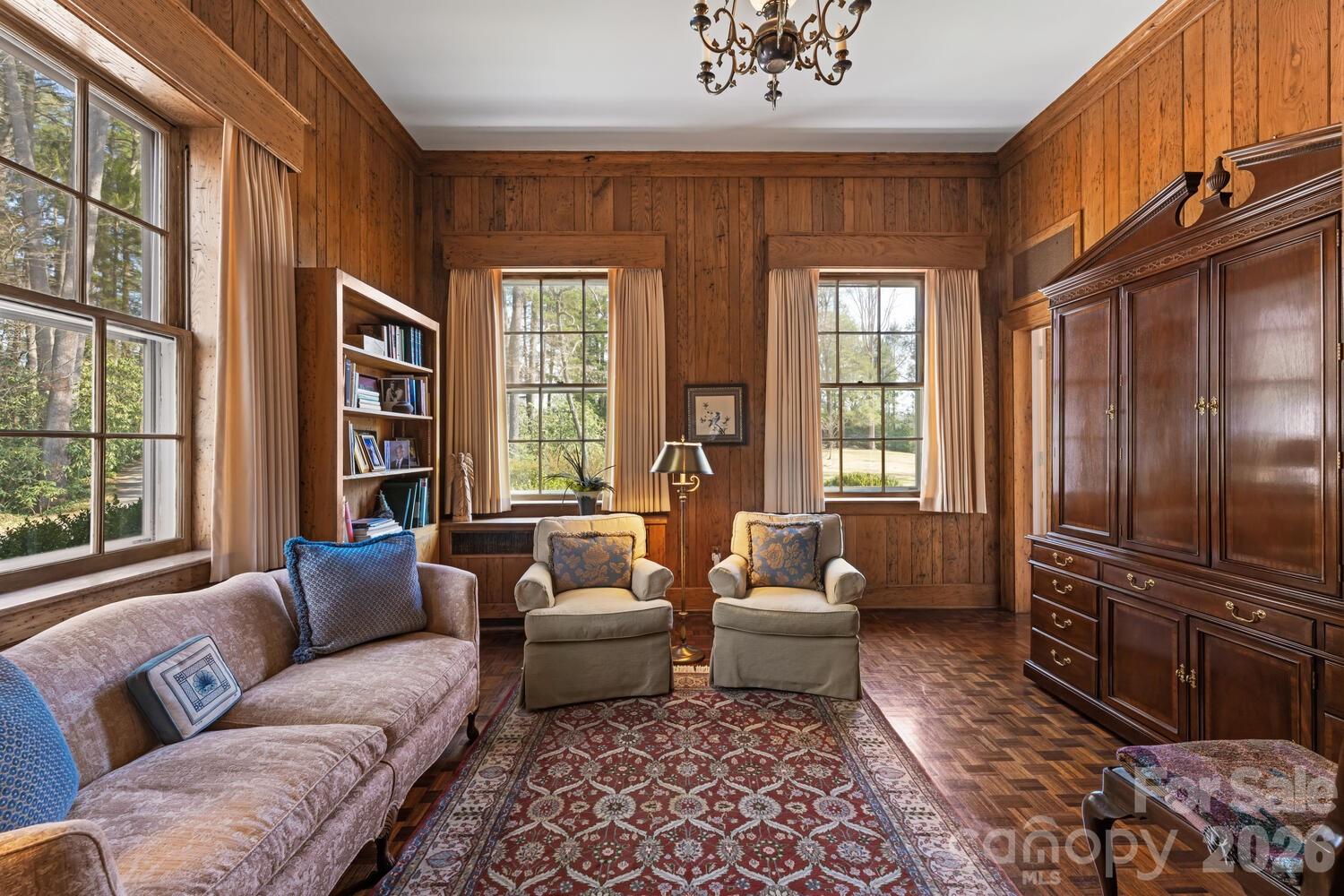 407 Vanderbilt Road — Asheville