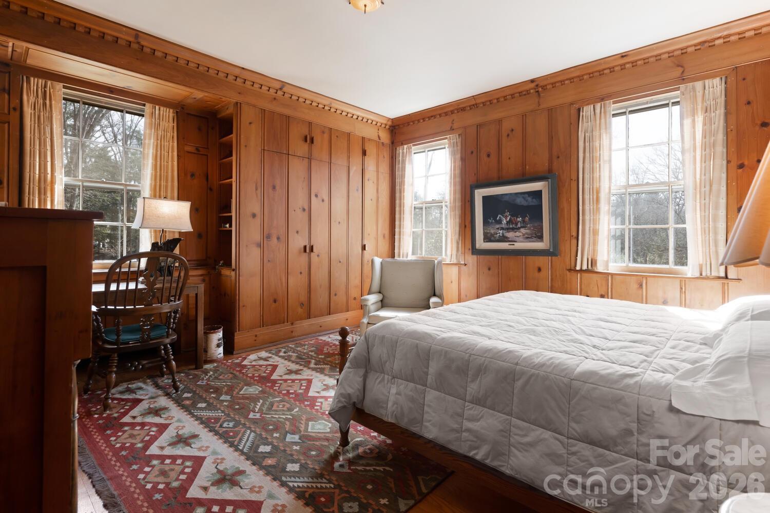 407 Vanderbilt Road — Asheville