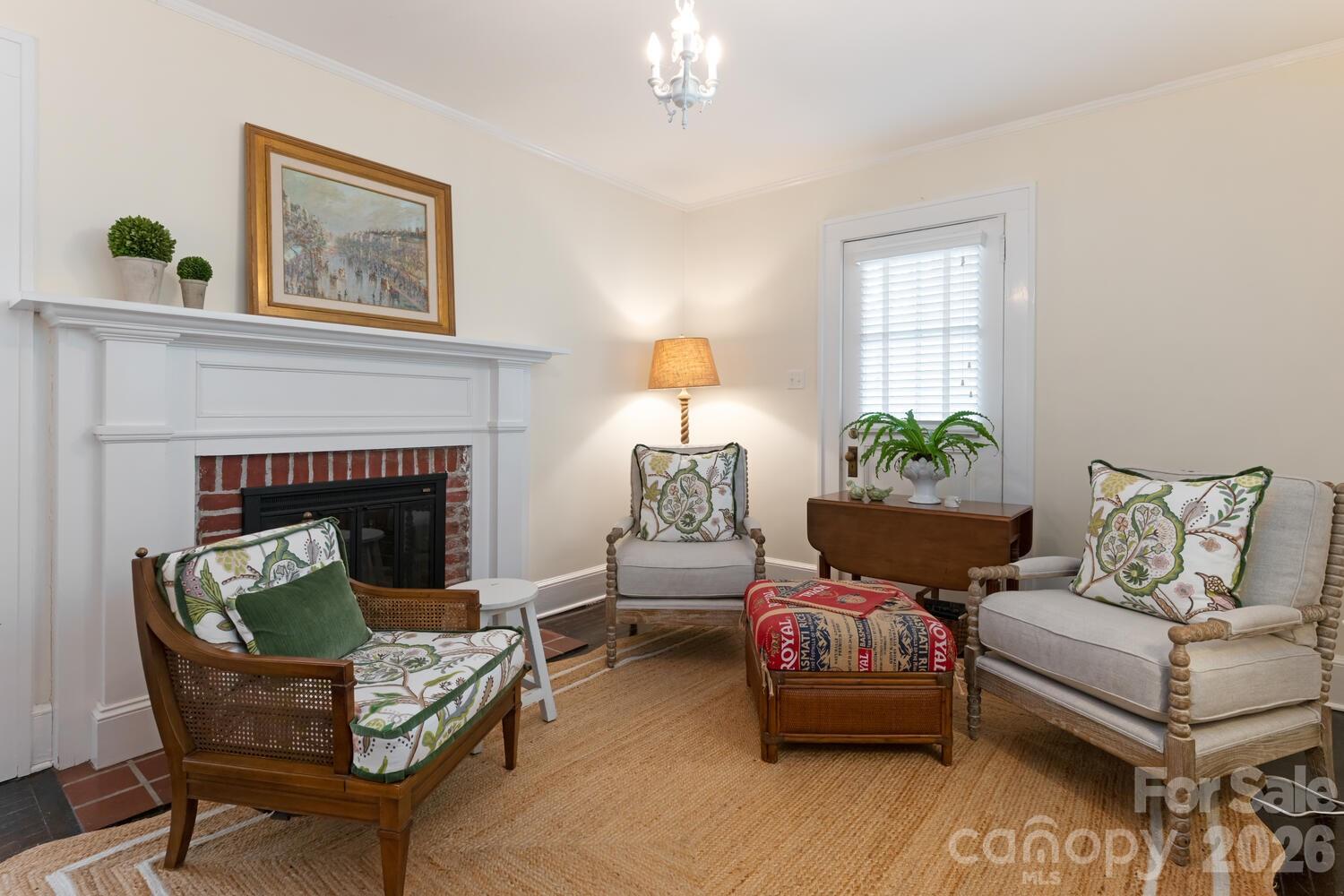 407 Vanderbilt Road — Asheville