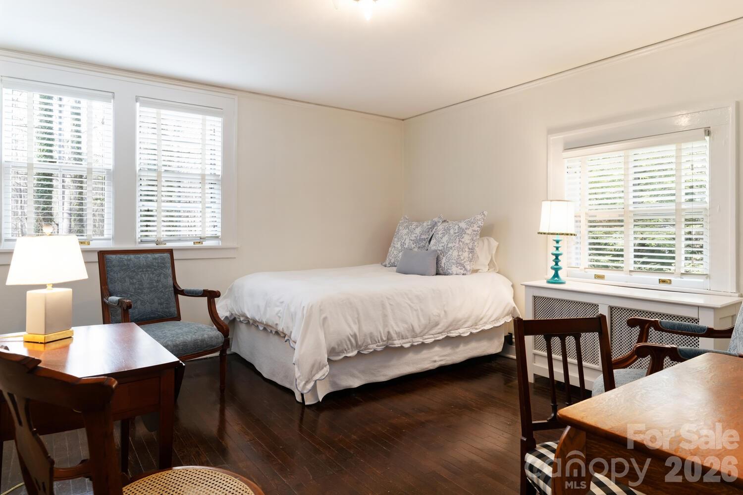 407 Vanderbilt Road — Asheville