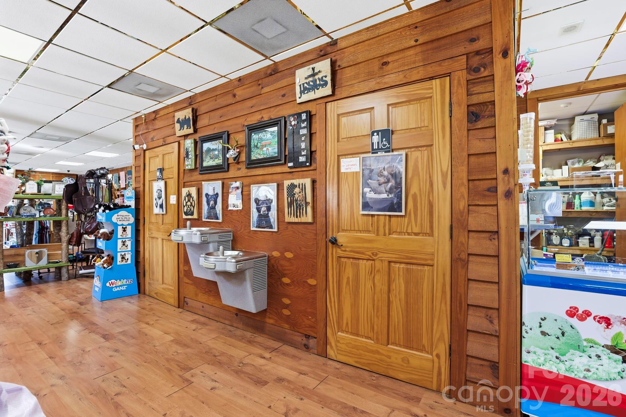 10932 Rosman Highway — Lake Toxaway