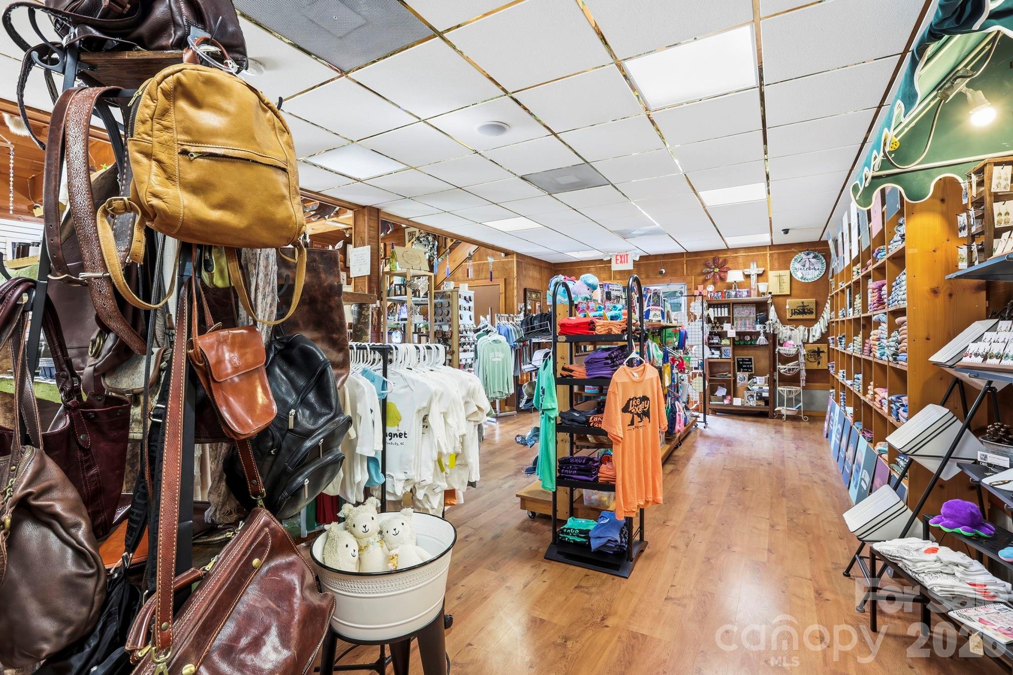 10932 Rosman Highway — Lake Toxaway