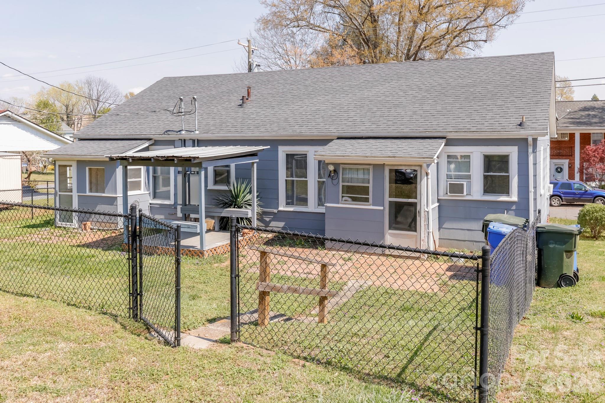 114 S Mitchell Street — Rutherfordton