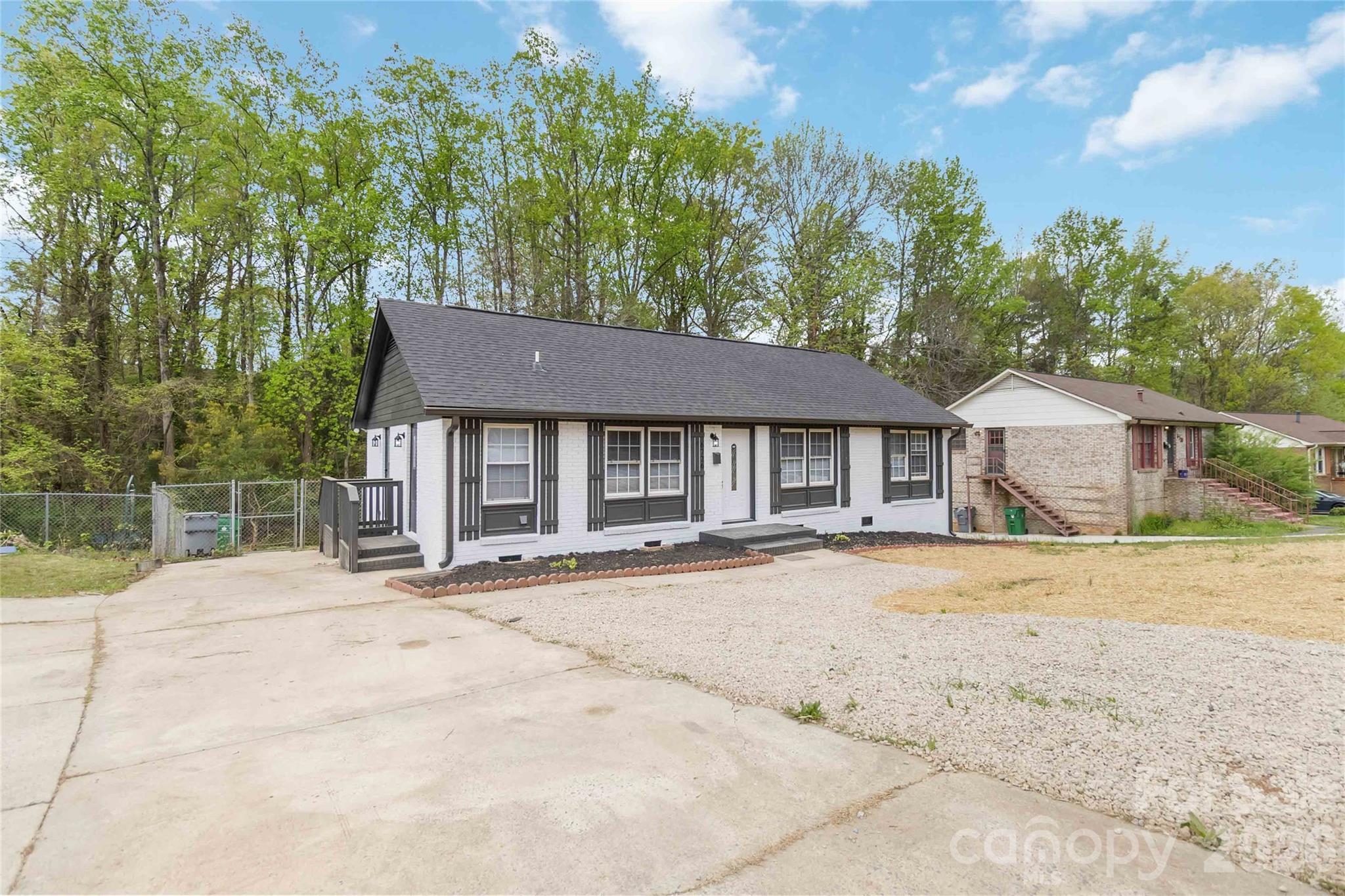 6726 Barrington Drive — Charlotte