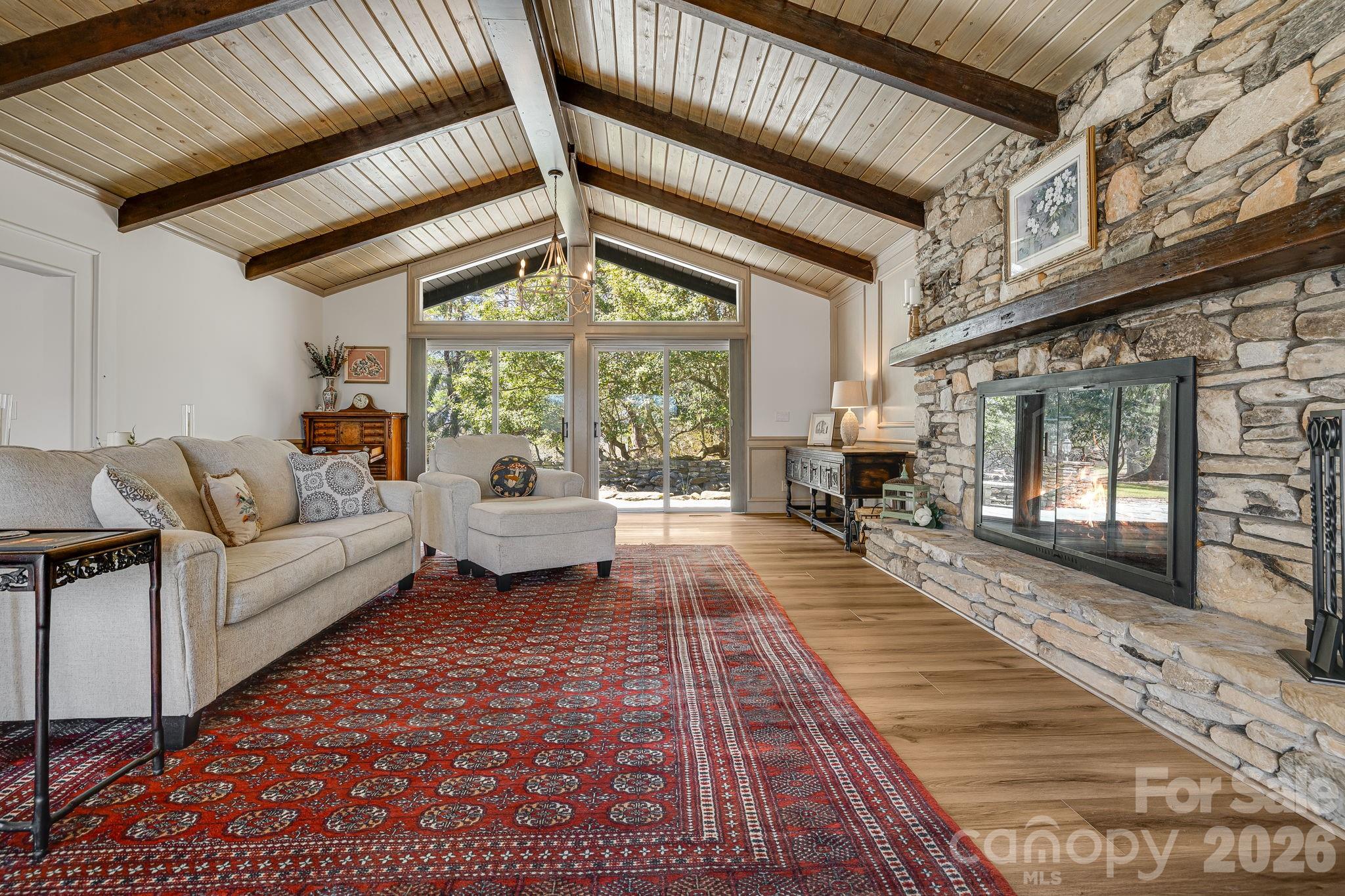 254 Orchard Circle — Laurel Park