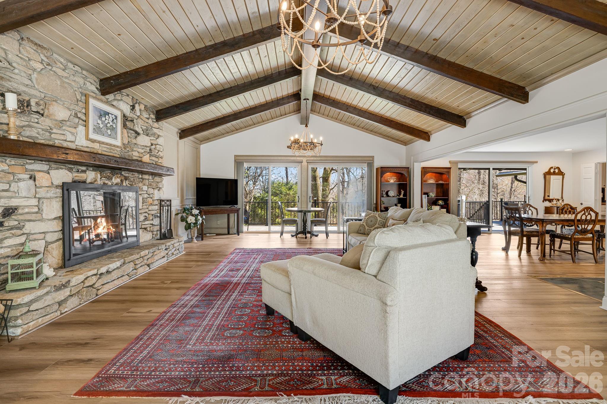 254 Orchard Circle — Laurel Park