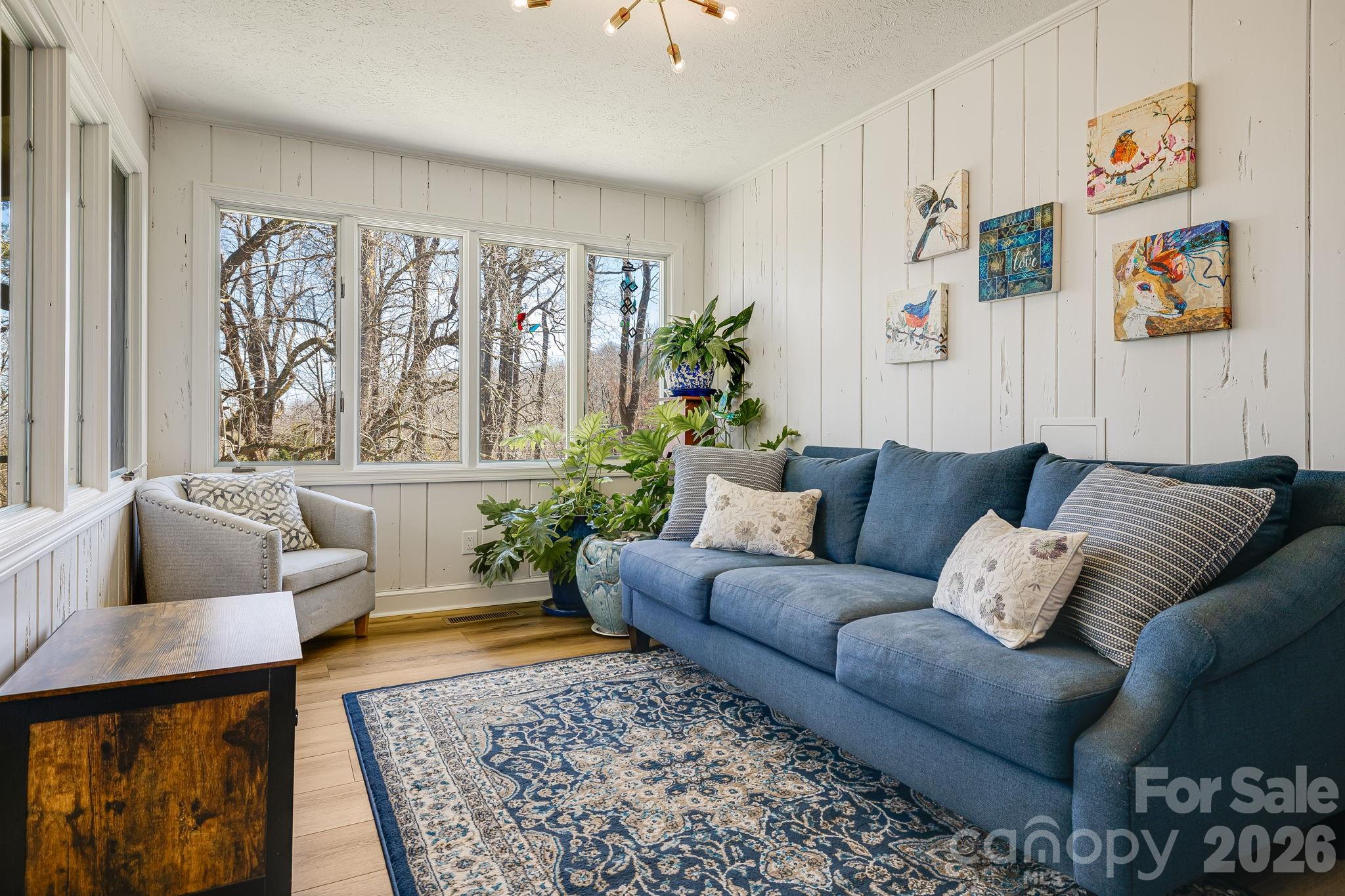 254 Orchard Circle — Laurel Park