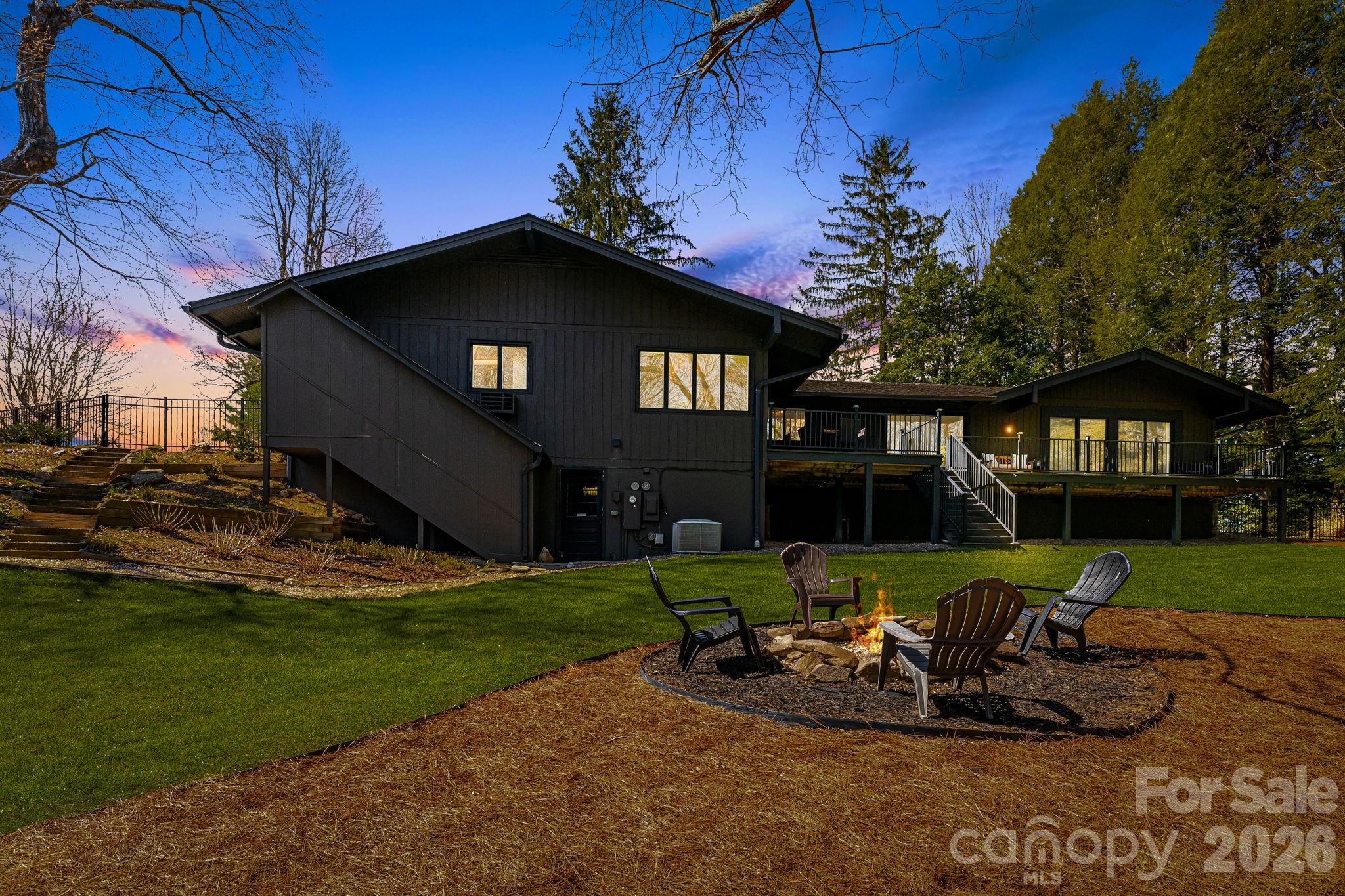 254 Orchard Circle — Laurel Park