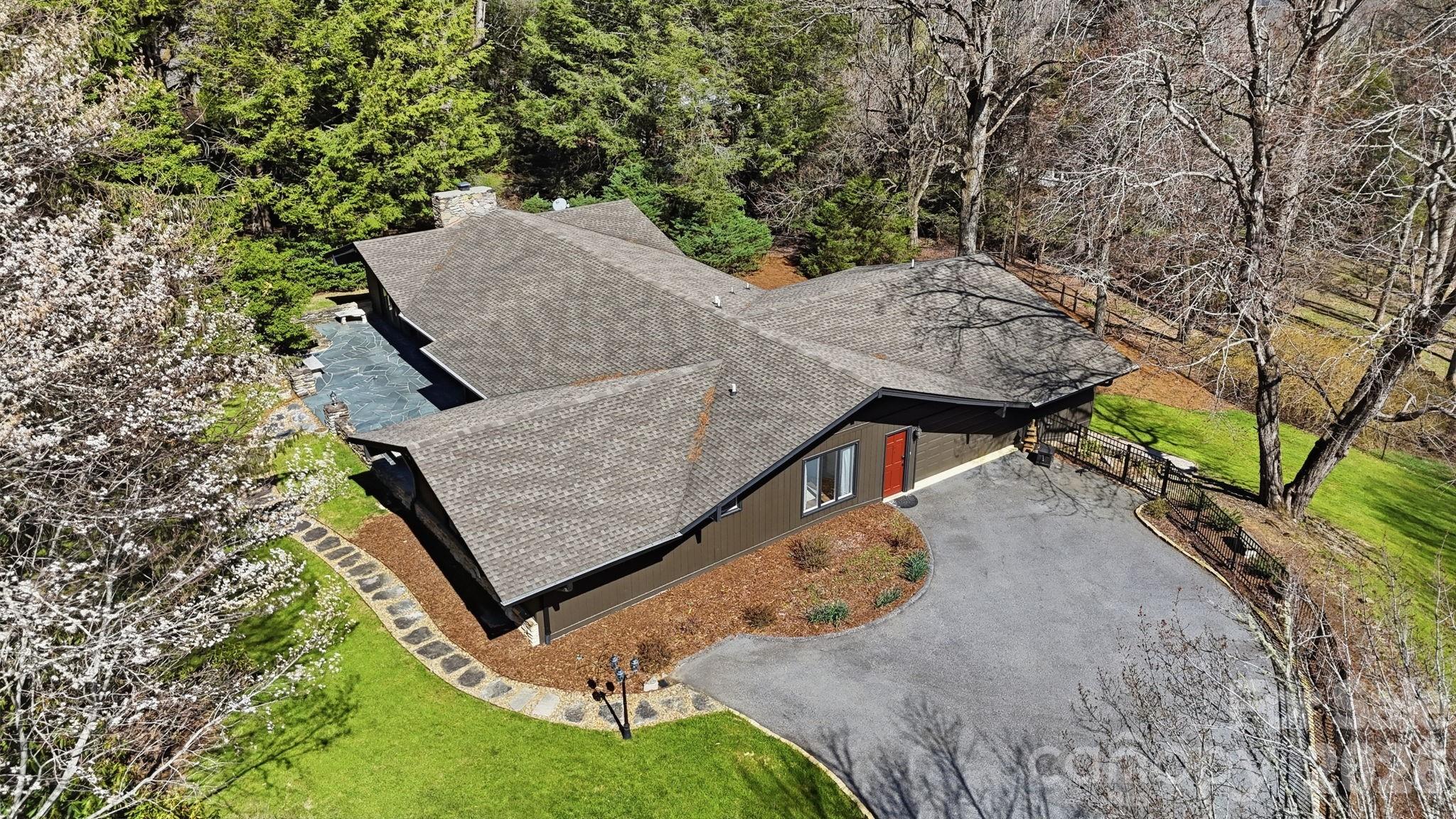 254 Orchard Circle — Laurel Park