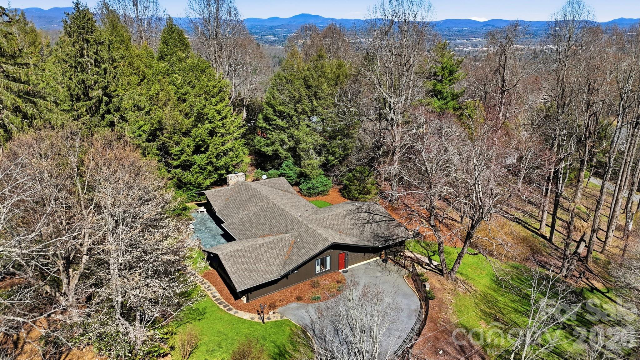 254 Orchard Circle — Laurel Park