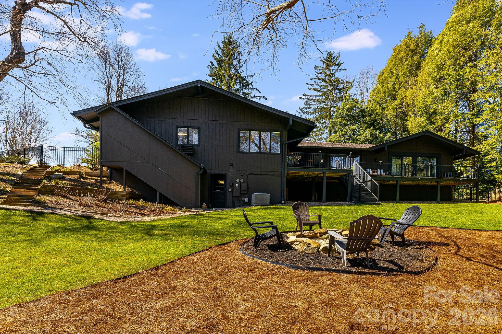 254 Orchard Circle — Laurel Park