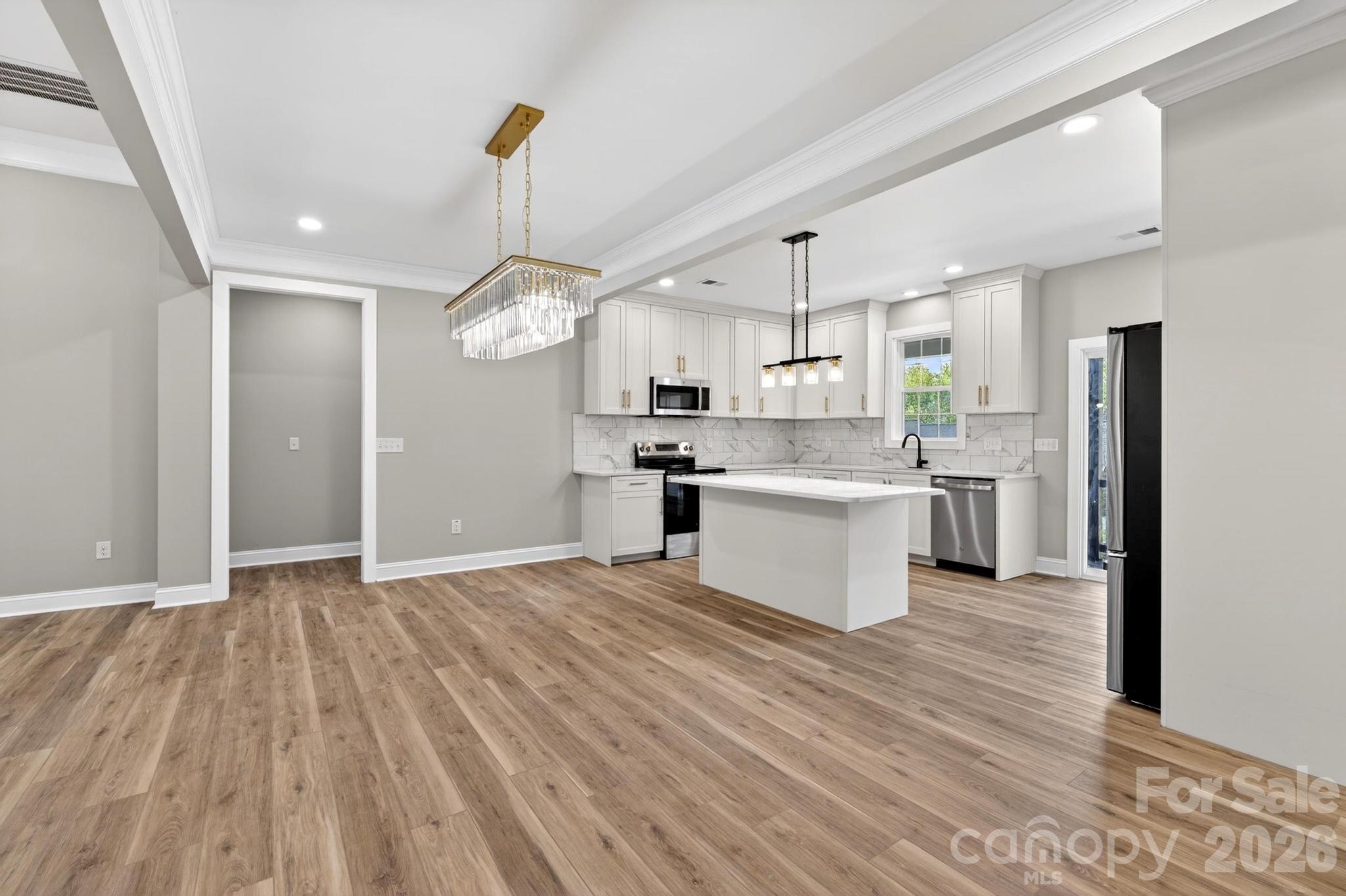 416 Whitmore Street SE — Lenoir