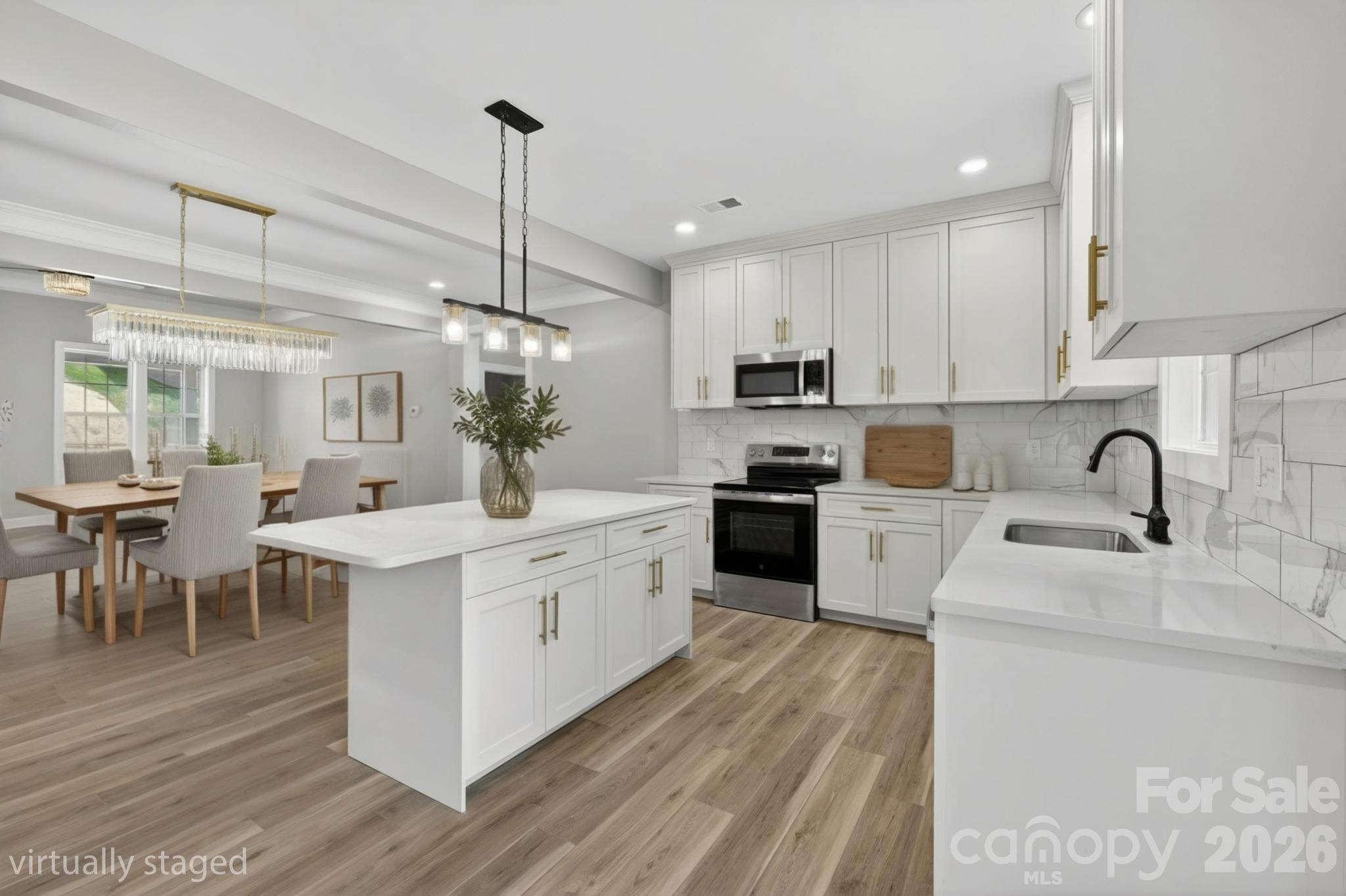 416 Whitmore Street SE — Lenoir