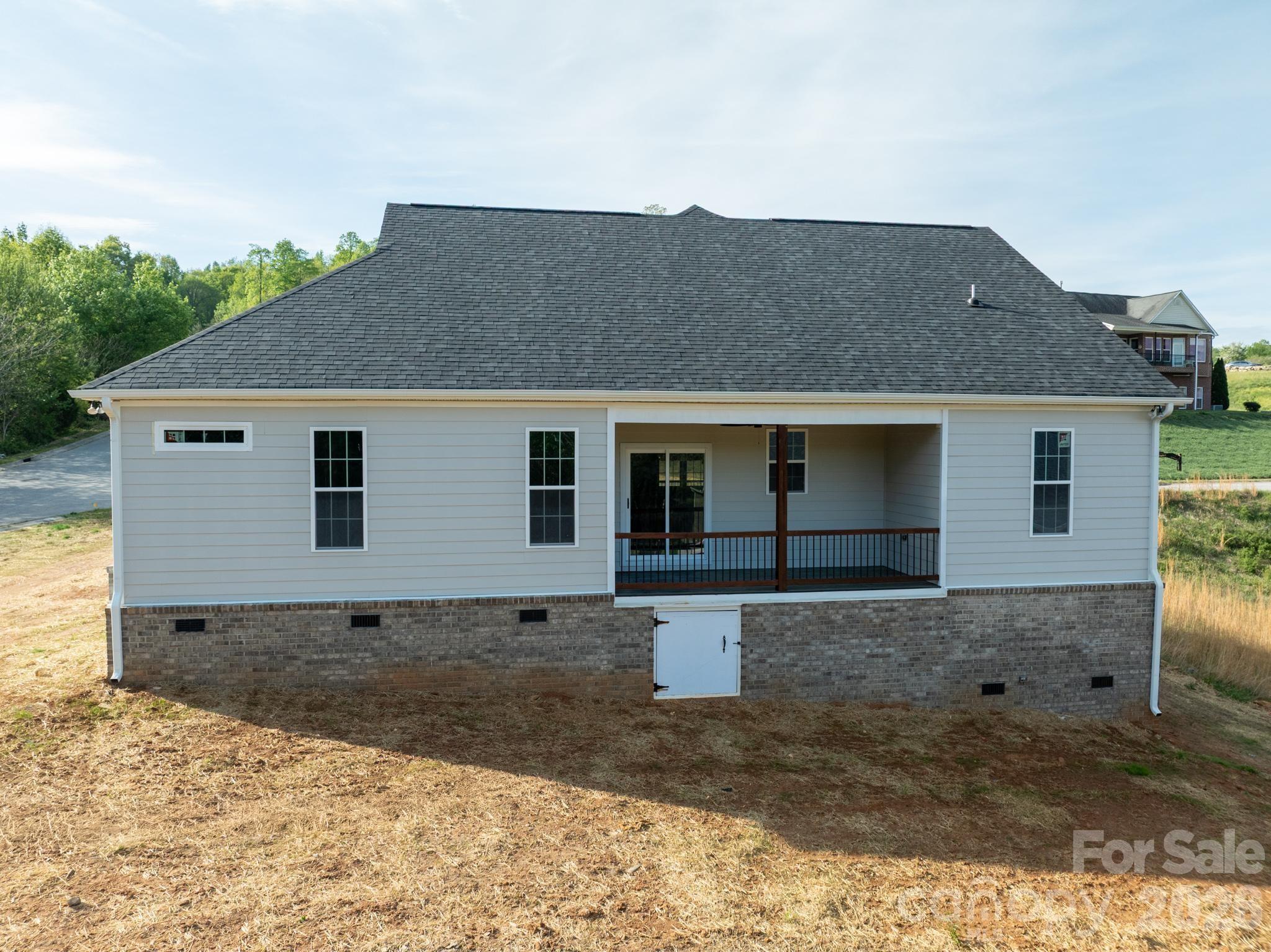 416 Whitmore Street SE — Lenoir