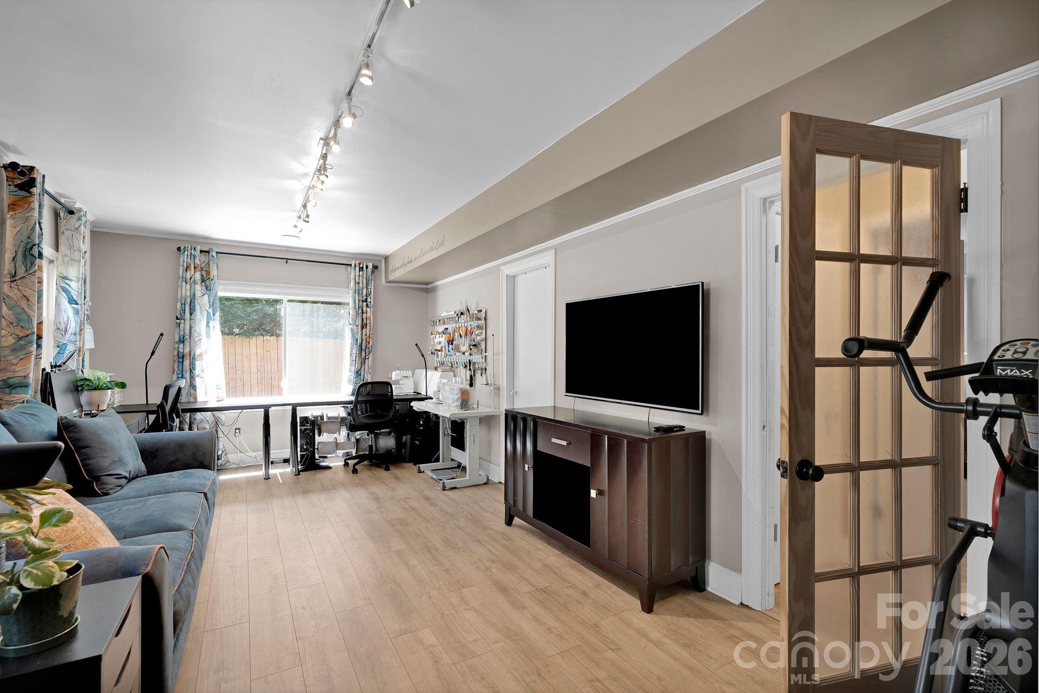 6616 Highbrook Drive — Charlotte