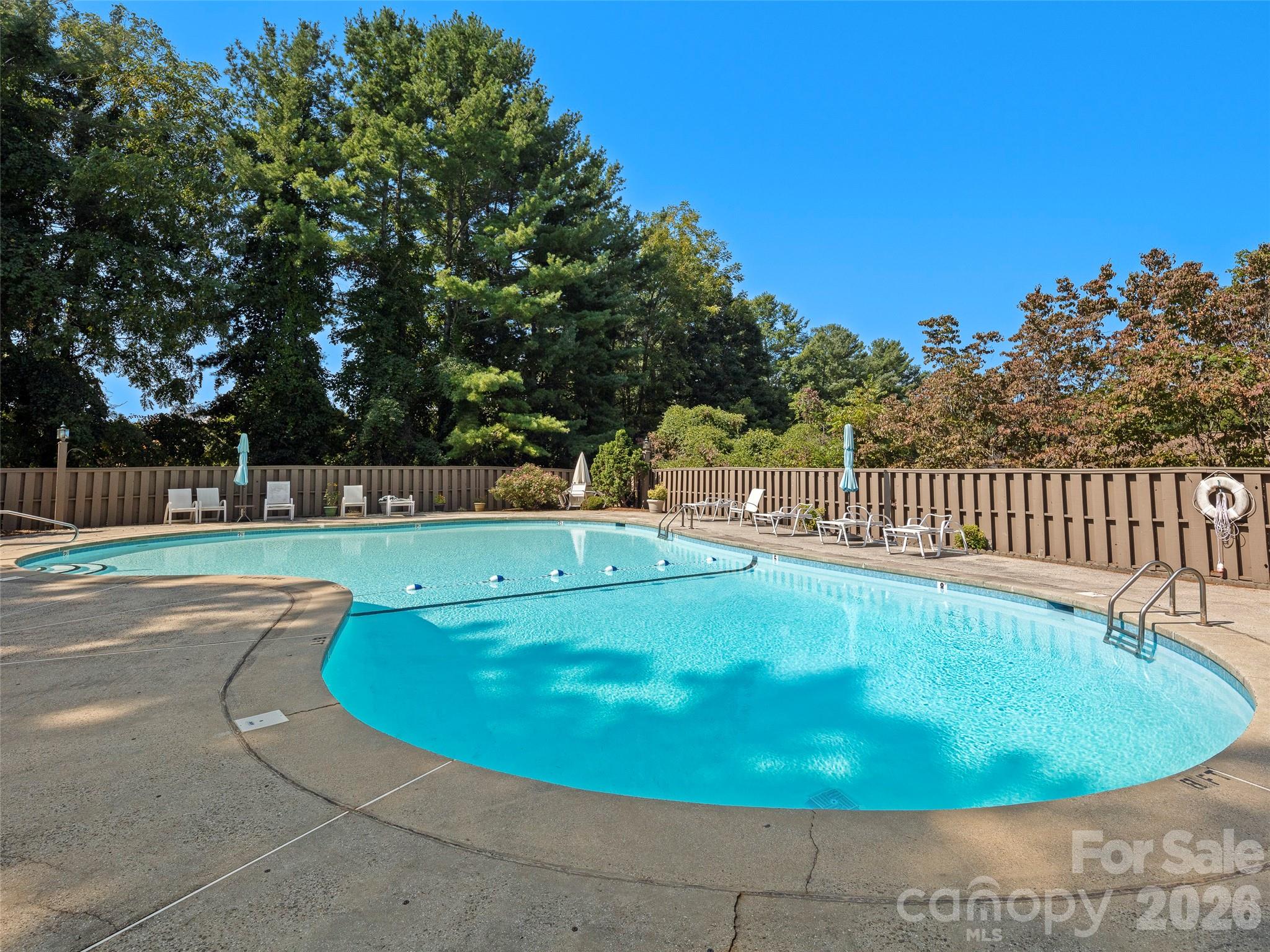 103 Parkway Court — Asheville