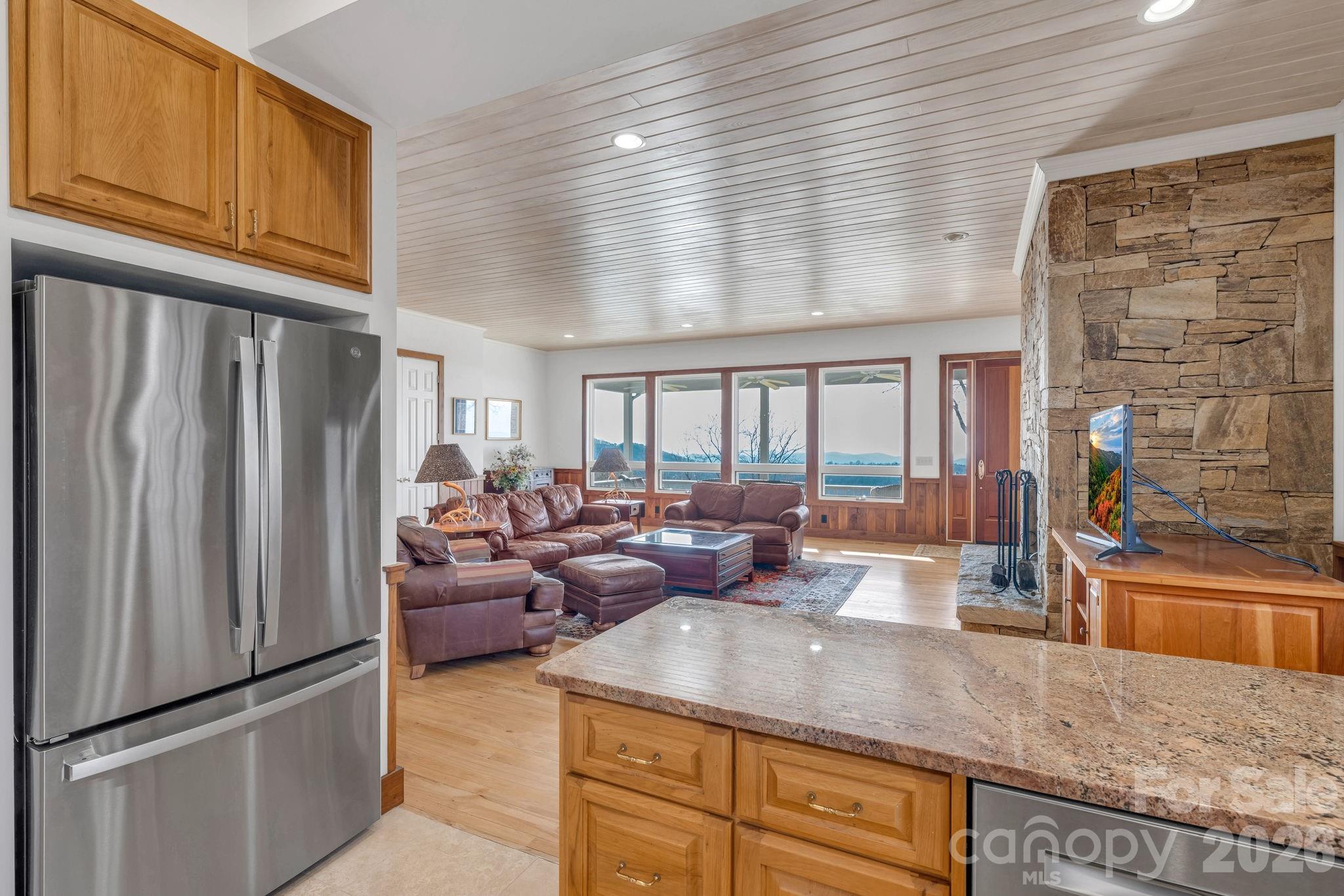 933 Thunder Ridge Lane #4 & 2 — Lenoir