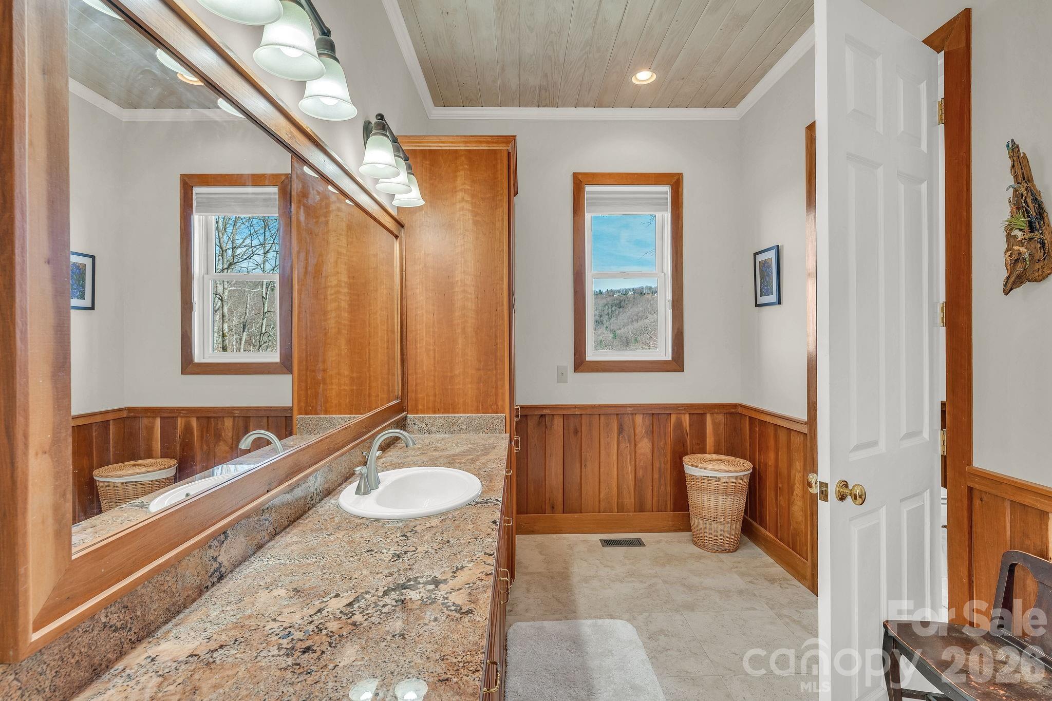 933 Thunder Ridge Lane #4 & 2 — Lenoir