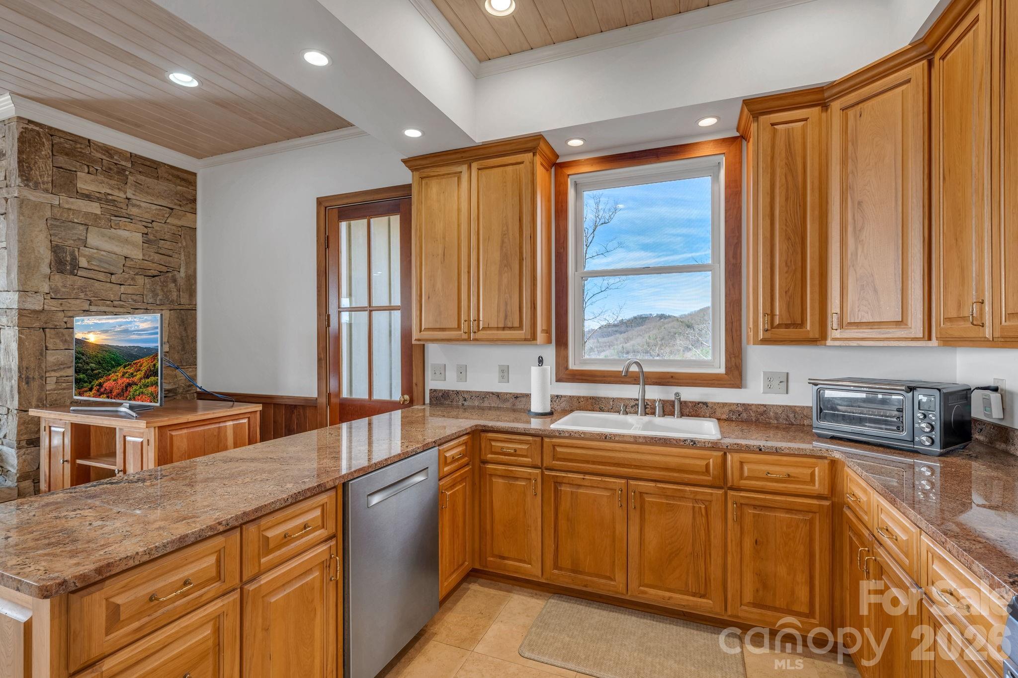 933 Thunder Ridge Lane #4 & 2 — Lenoir