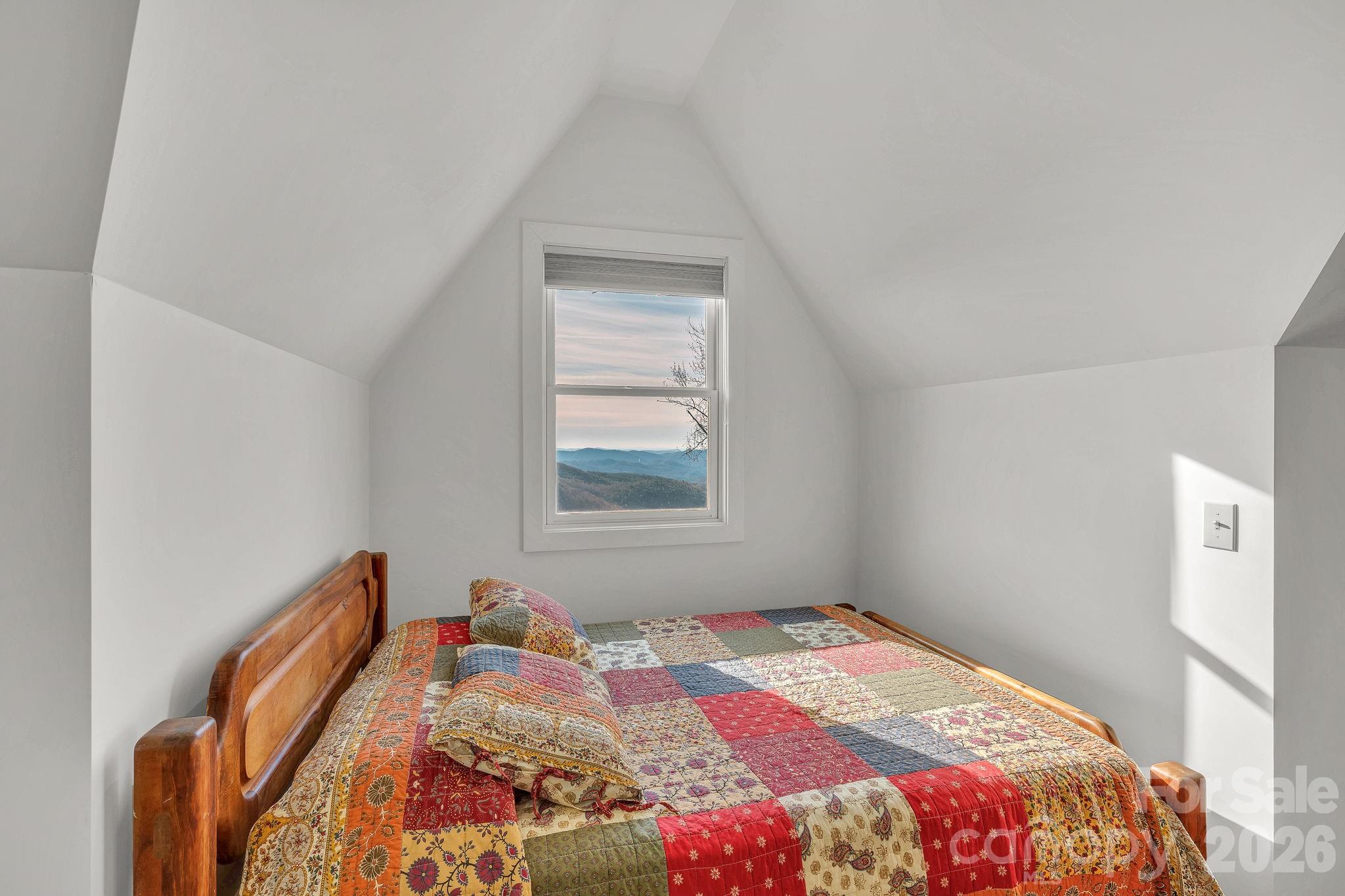 933 Thunder Ridge Lane #4 & 2 — Lenoir