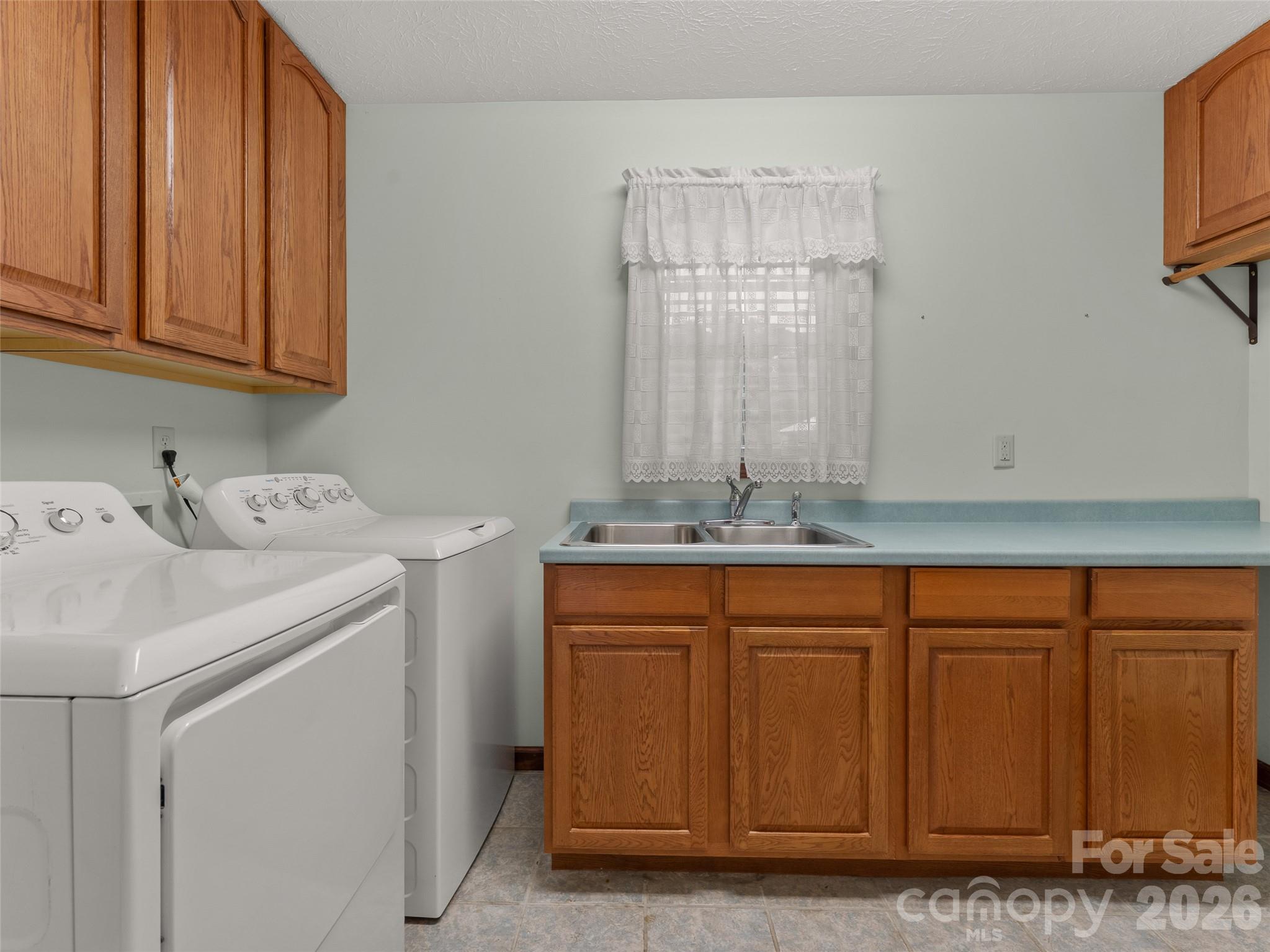476 Jackson Loop Road — Flat Rock