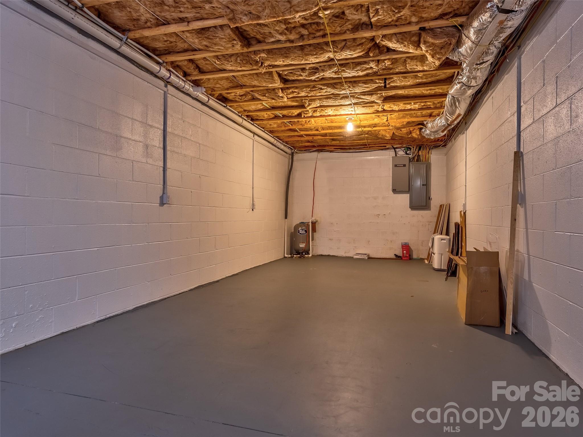 476 Jackson Loop Road — Flat Rock
