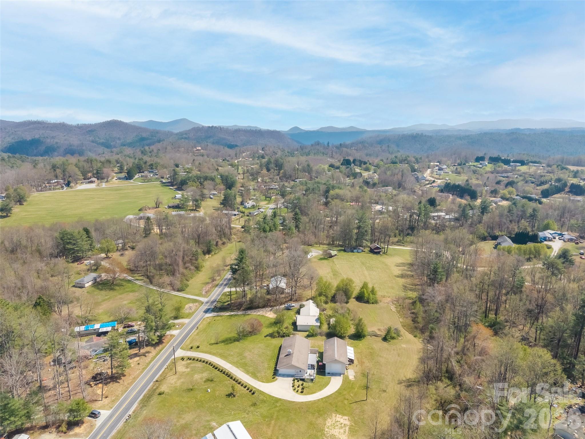 476 Jackson Loop Road — Flat Rock