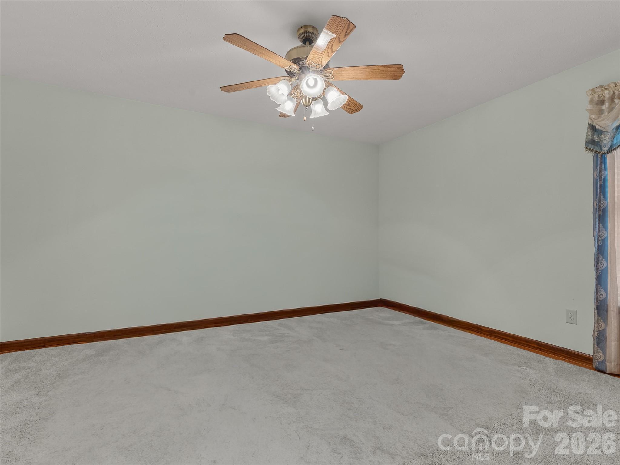 476 Jackson Loop Road — Flat Rock