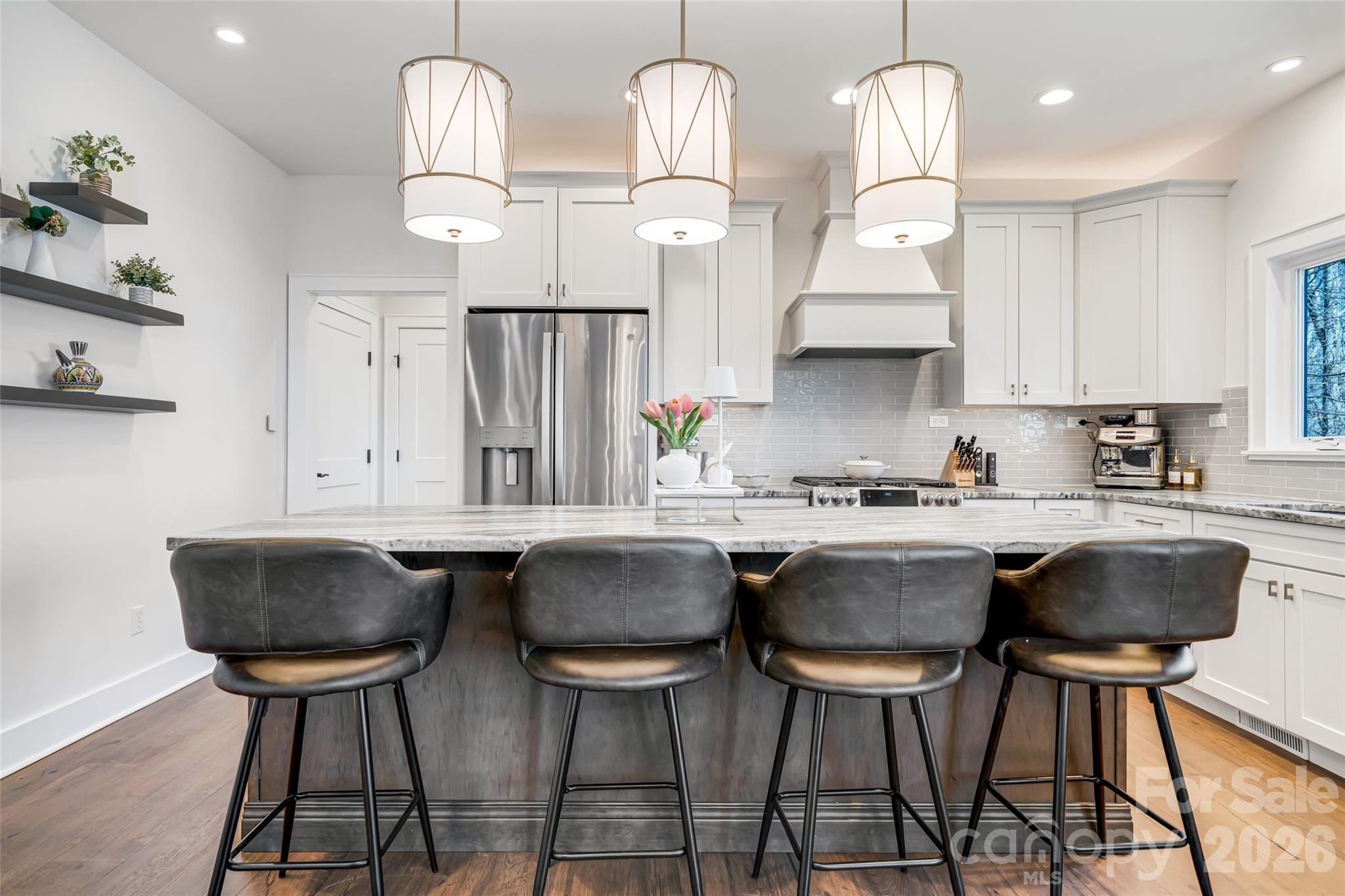 98 Rock Cliff Way — Hendersonville