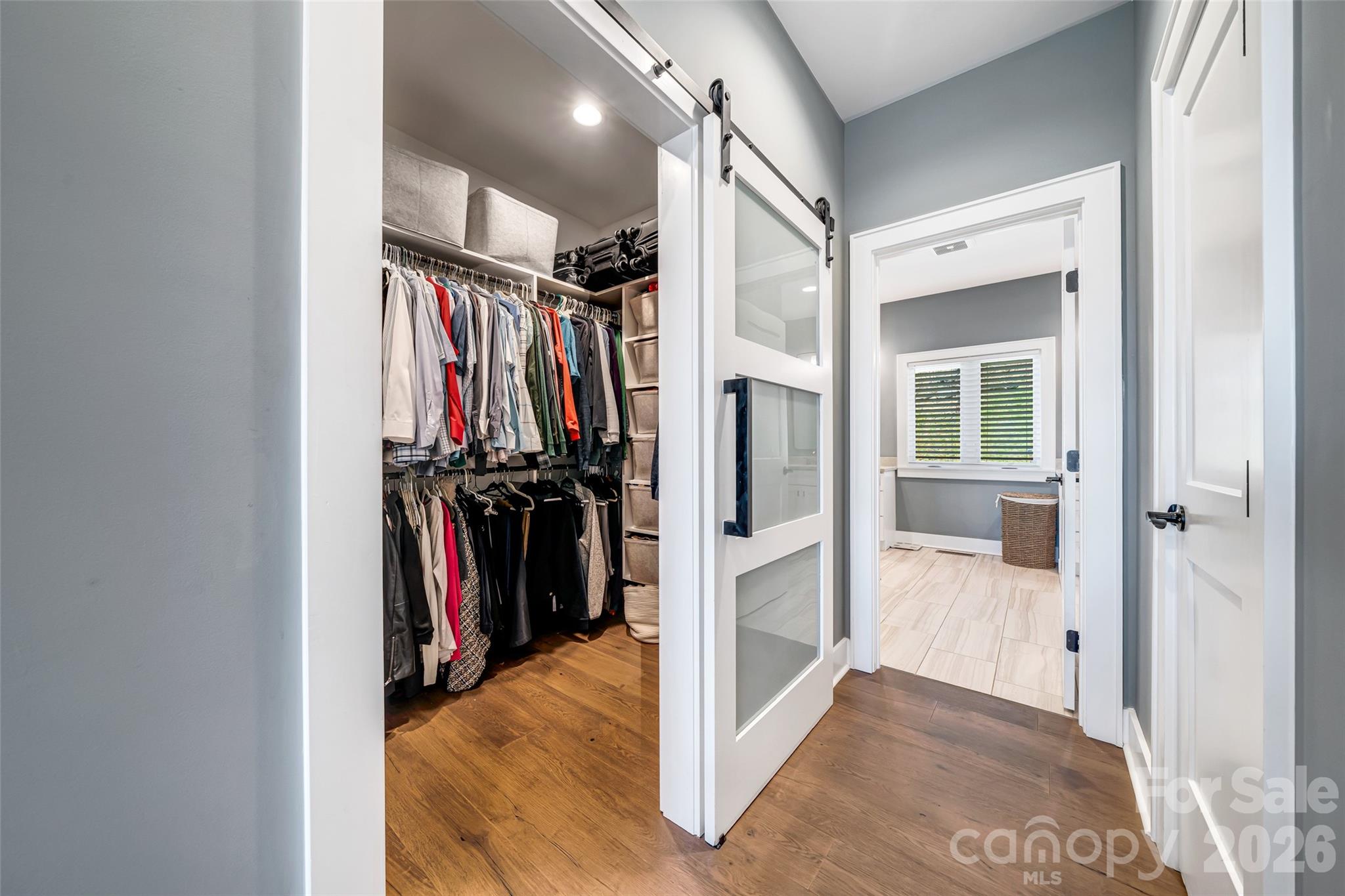 98 Rock Cliff Way — Hendersonville