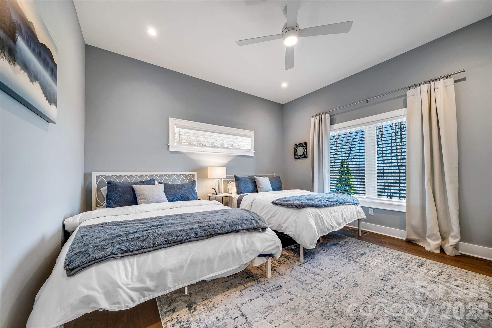 98 Rock Cliff Way — Hendersonville