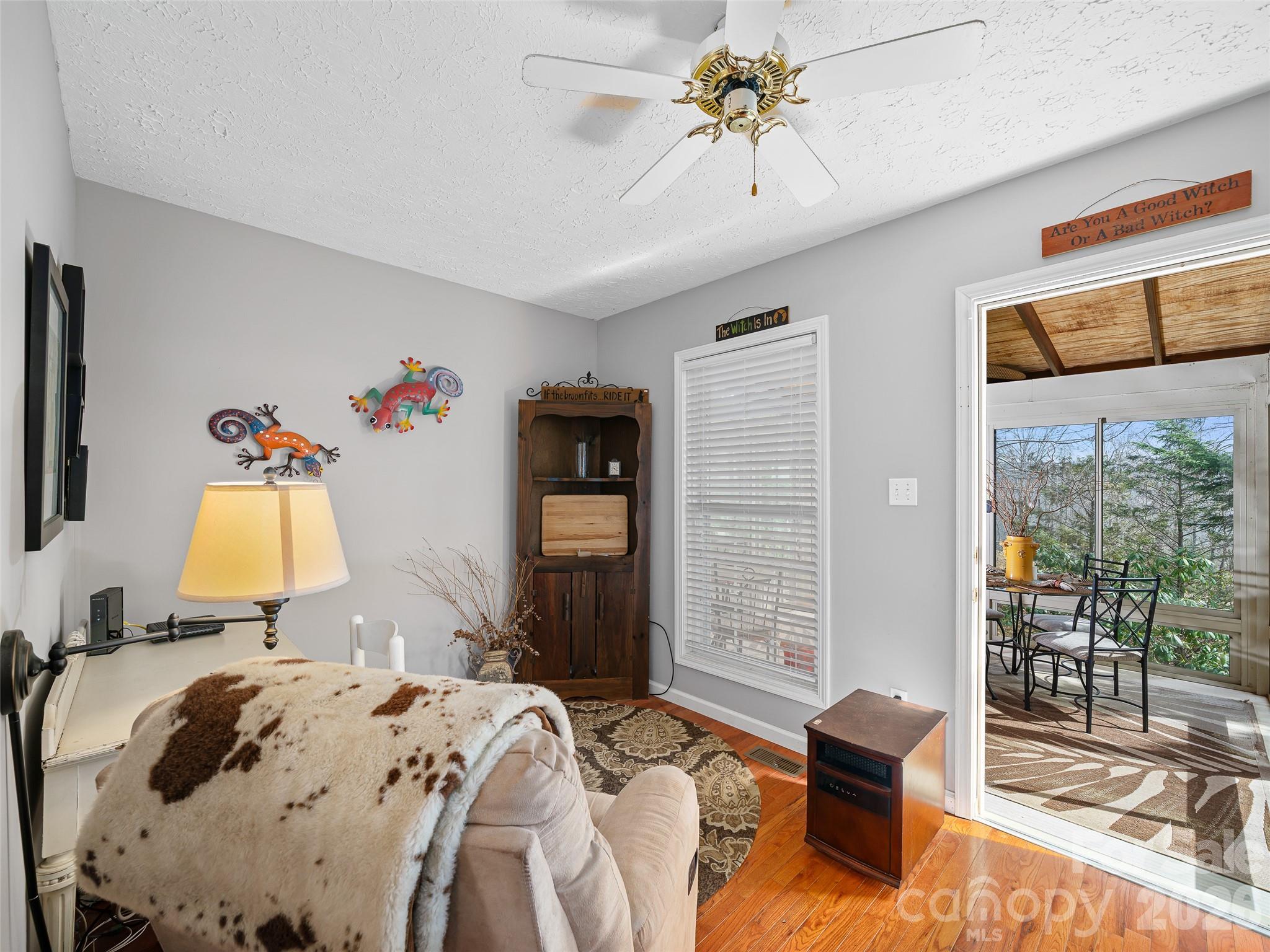 120 Wintergreen Patch Lane — Burnsville