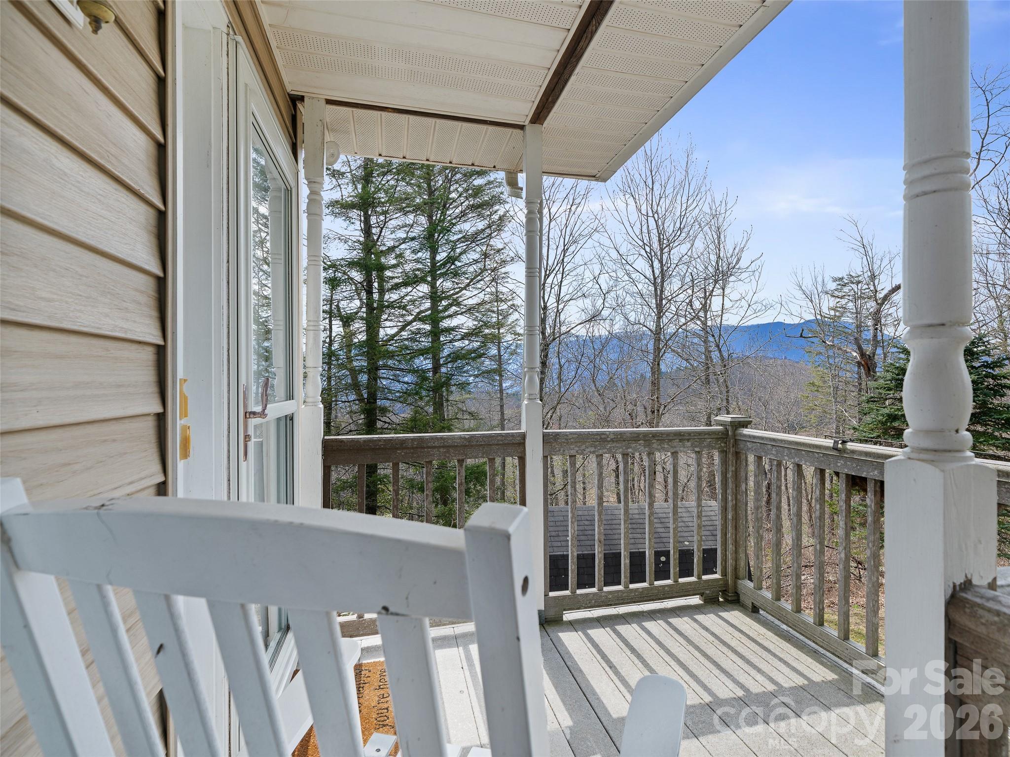 120 Wintergreen Patch Lane — Burnsville