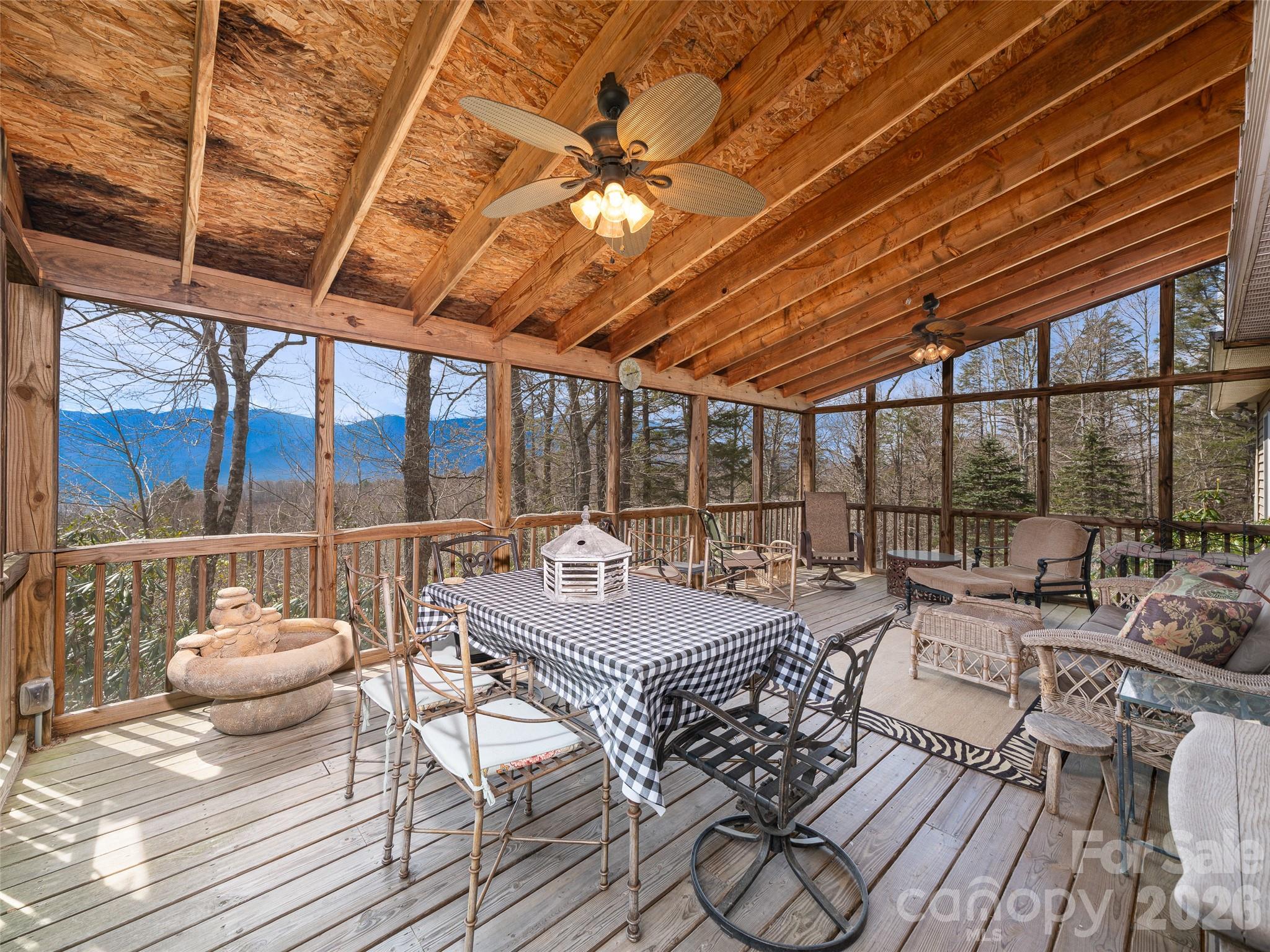 120 Wintergreen Patch Lane — Burnsville