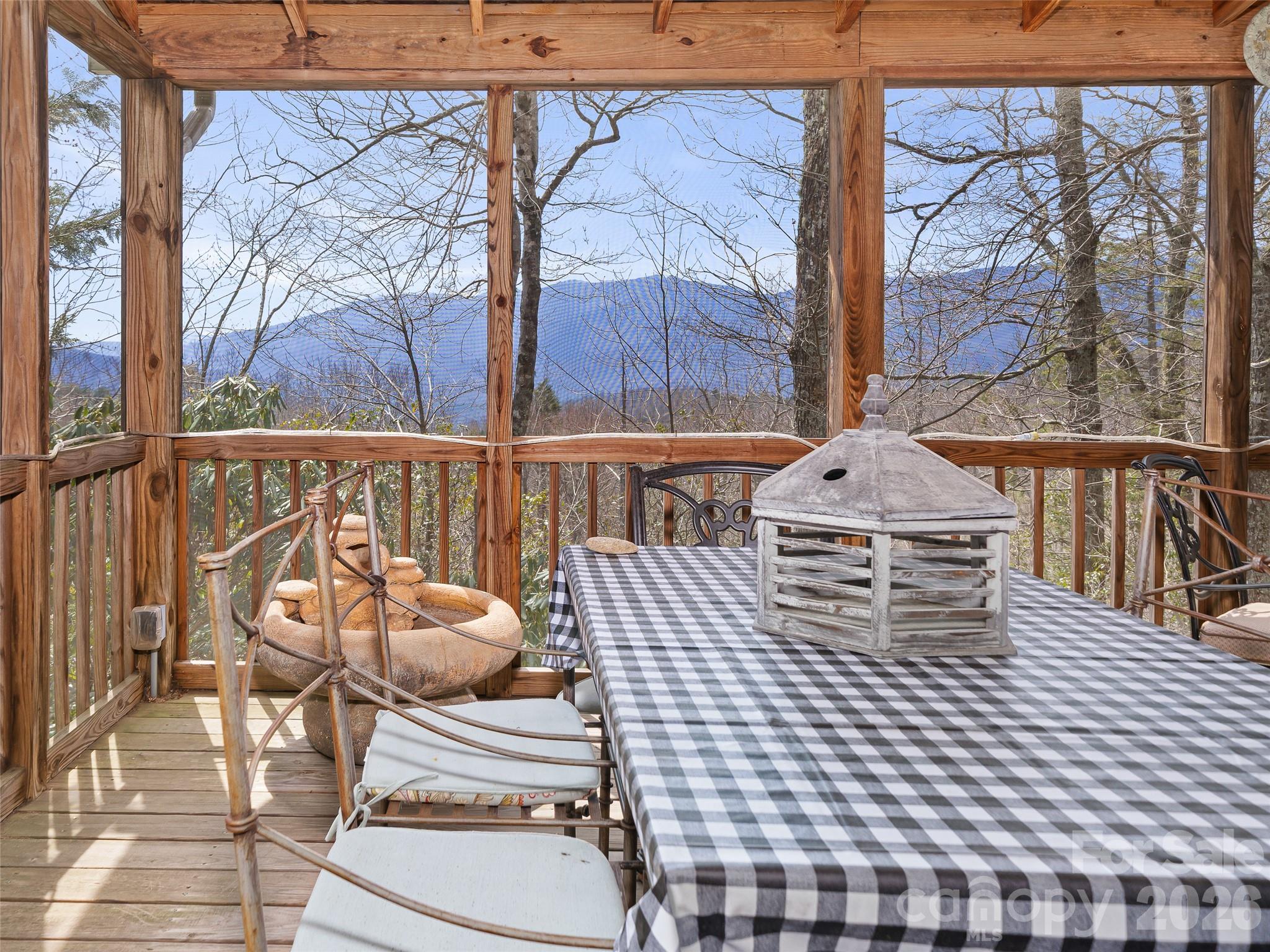 120 Wintergreen Patch Lane — Burnsville