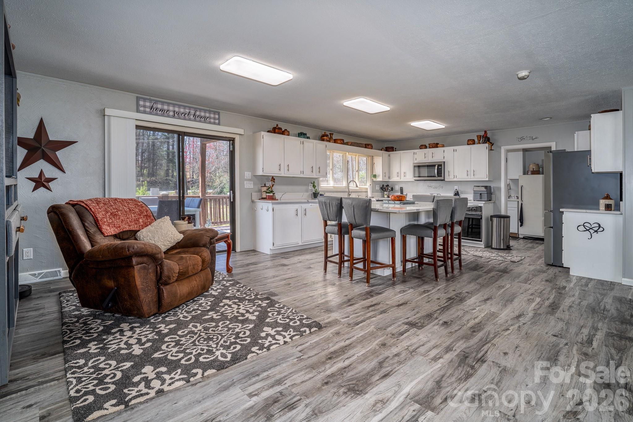 2456 Hendersonville Highway — Pisgah Forest