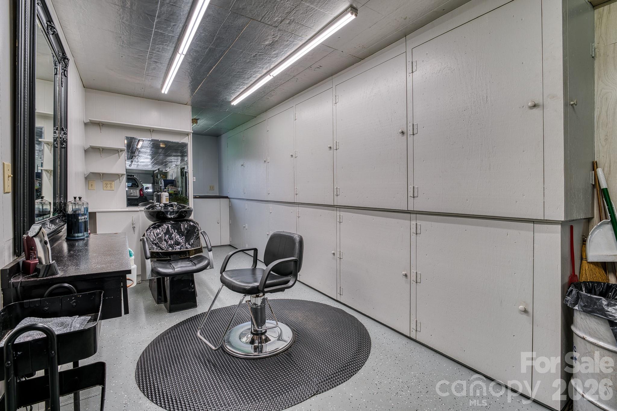2456 Hendersonville Highway — Pisgah Forest