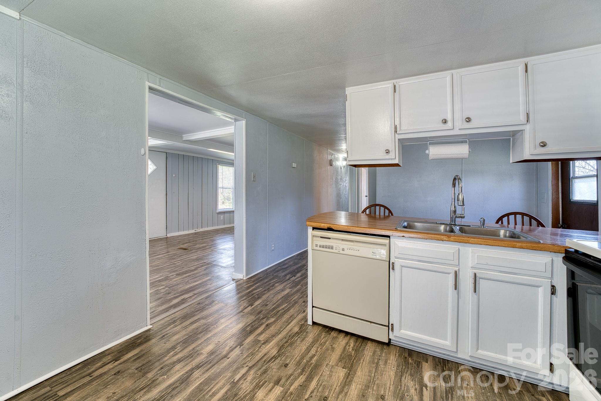 2456 Hendersonville Highway — Pisgah Forest