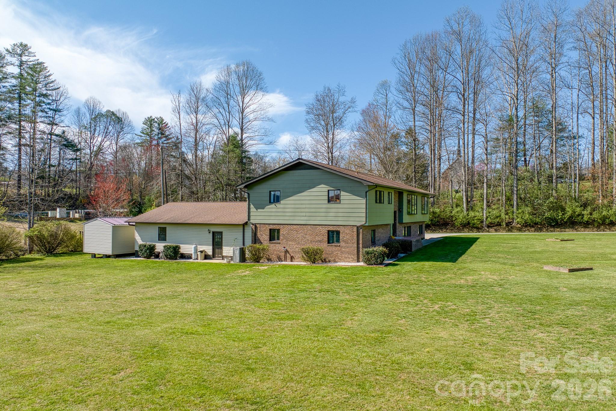 2456 Hendersonville Highway — Pisgah Forest