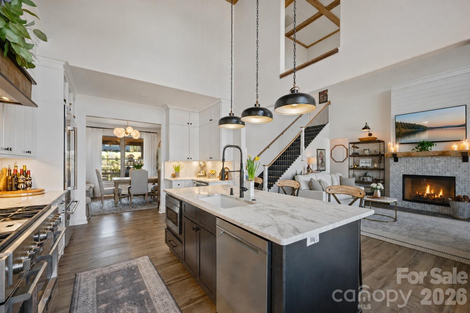 5888 Wood Duck Way — Catawba