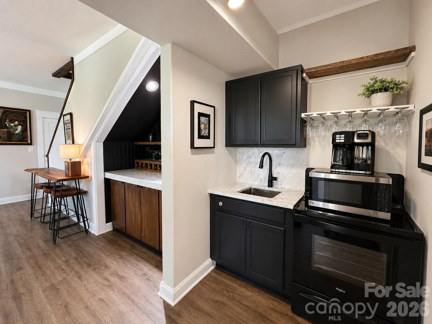 5888 Wood Duck Way — Catawba