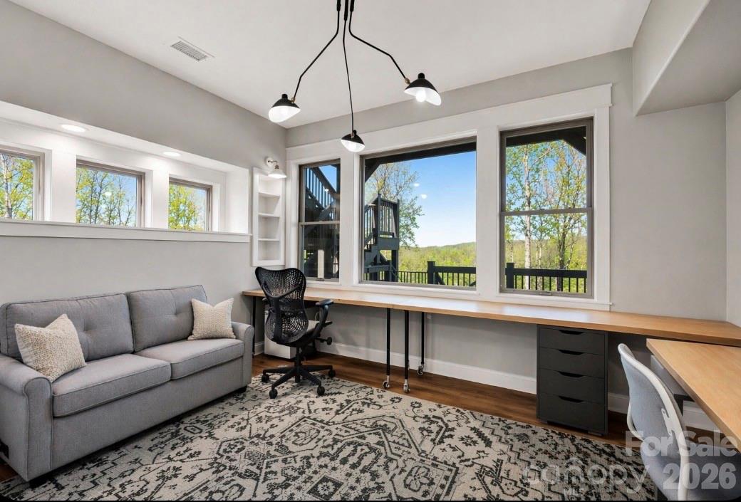 5888 Wood Duck Way — Catawba
