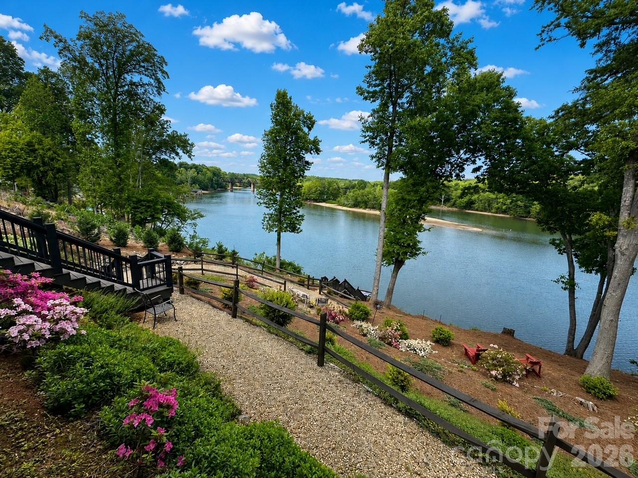 5888 Wood Duck Way — Catawba