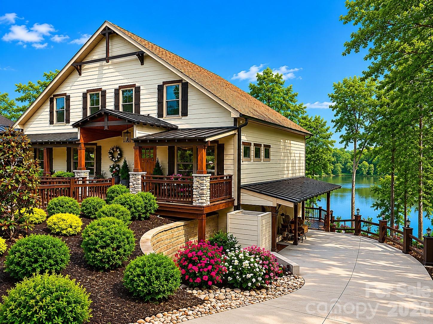5888 Wood Duck Way — Catawba