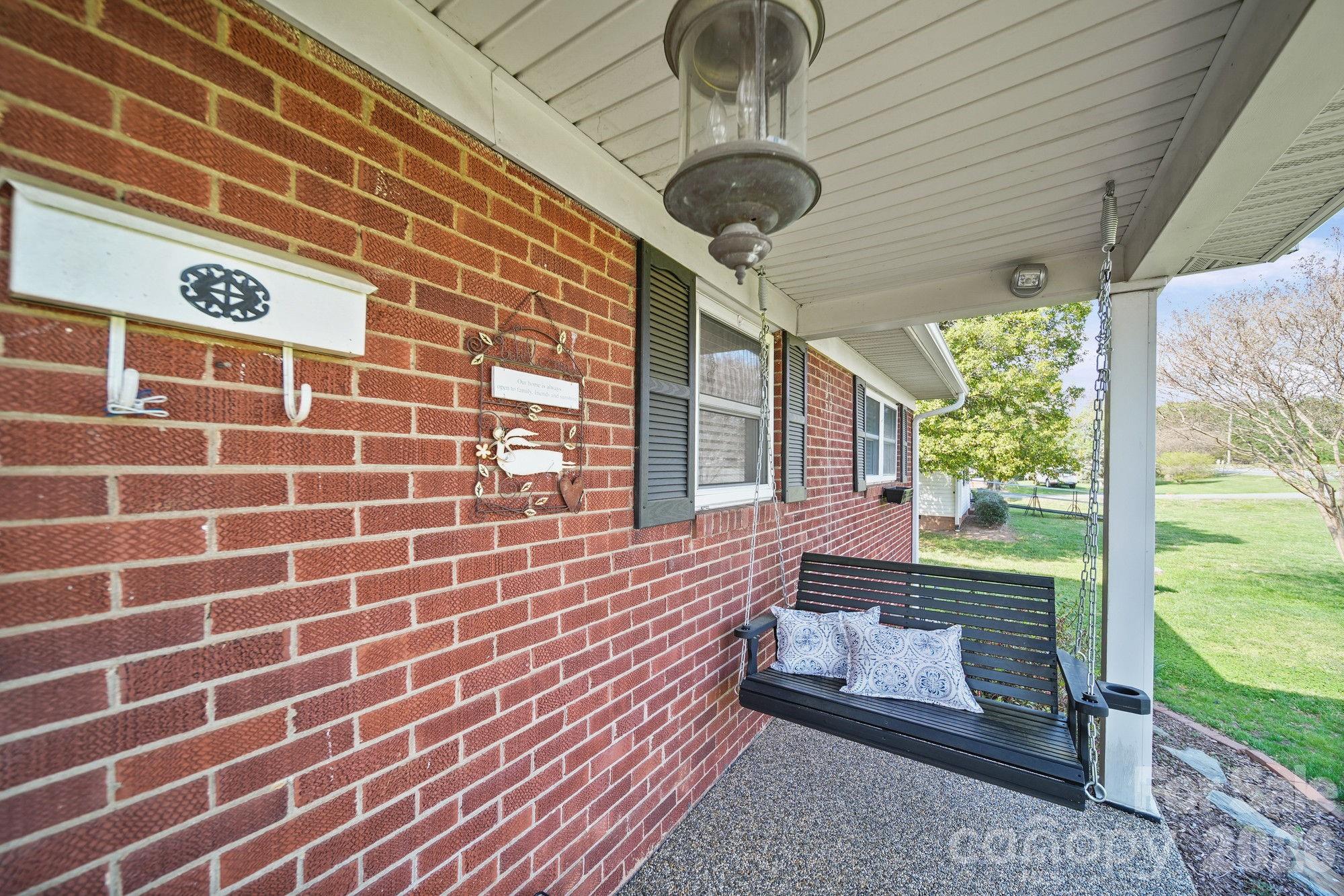 175 Buffalo Shoals Road — Lincolnton